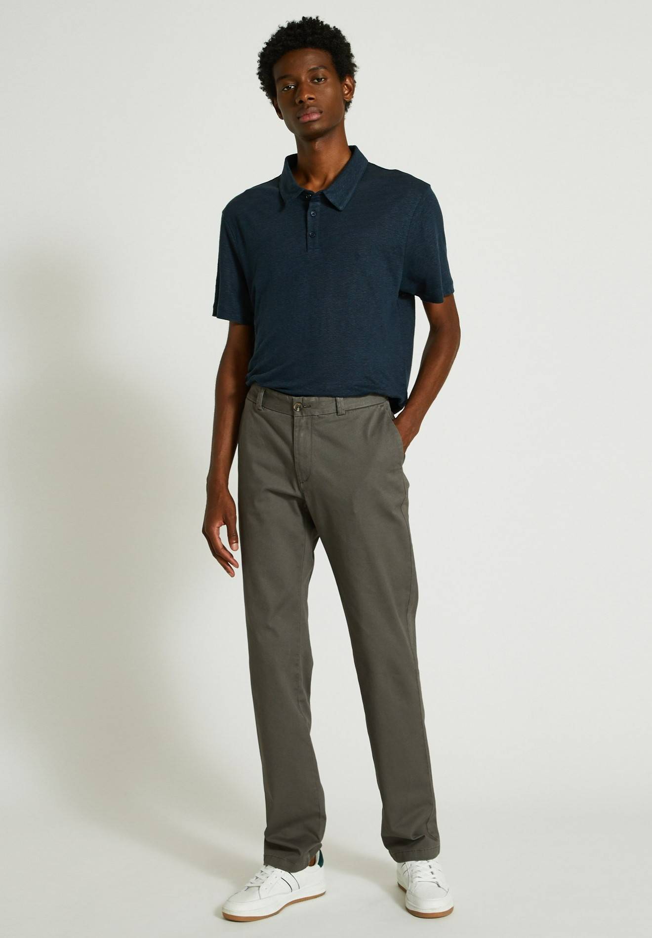 Pantalon chino straight en coton BIO, Gris foncé, large image number 3.0