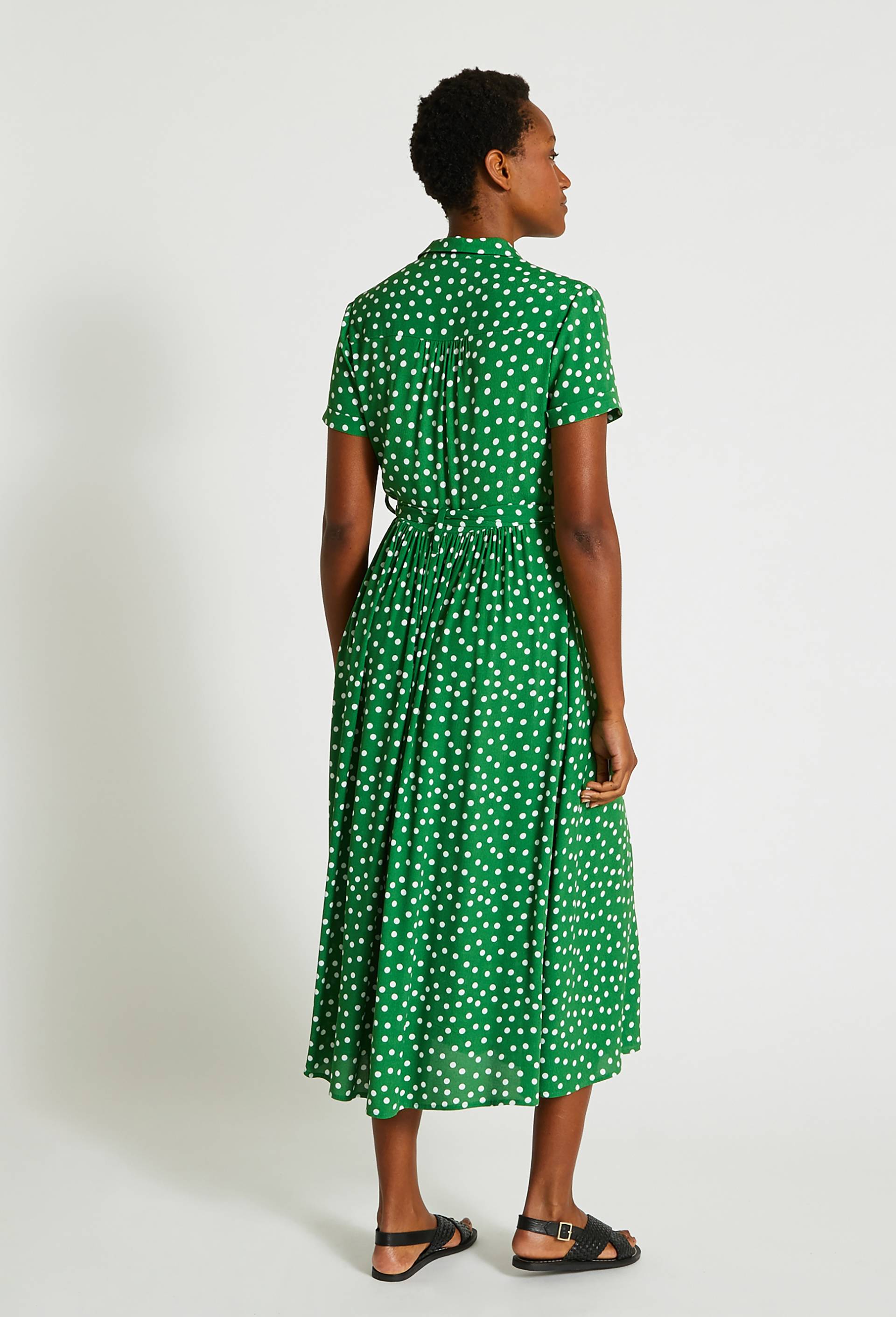 Robe boutonn&eacute;e et ceintur&eacute;e &agrave; pois, Vert, large image number 1