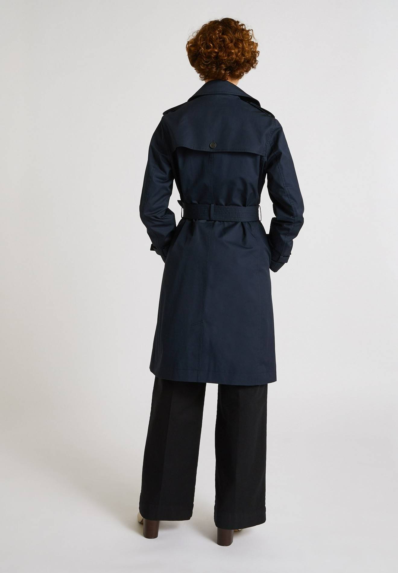 Trench ceinturé en coton, certifié OEKO-TEX, Bleu foncé, large image number 4
