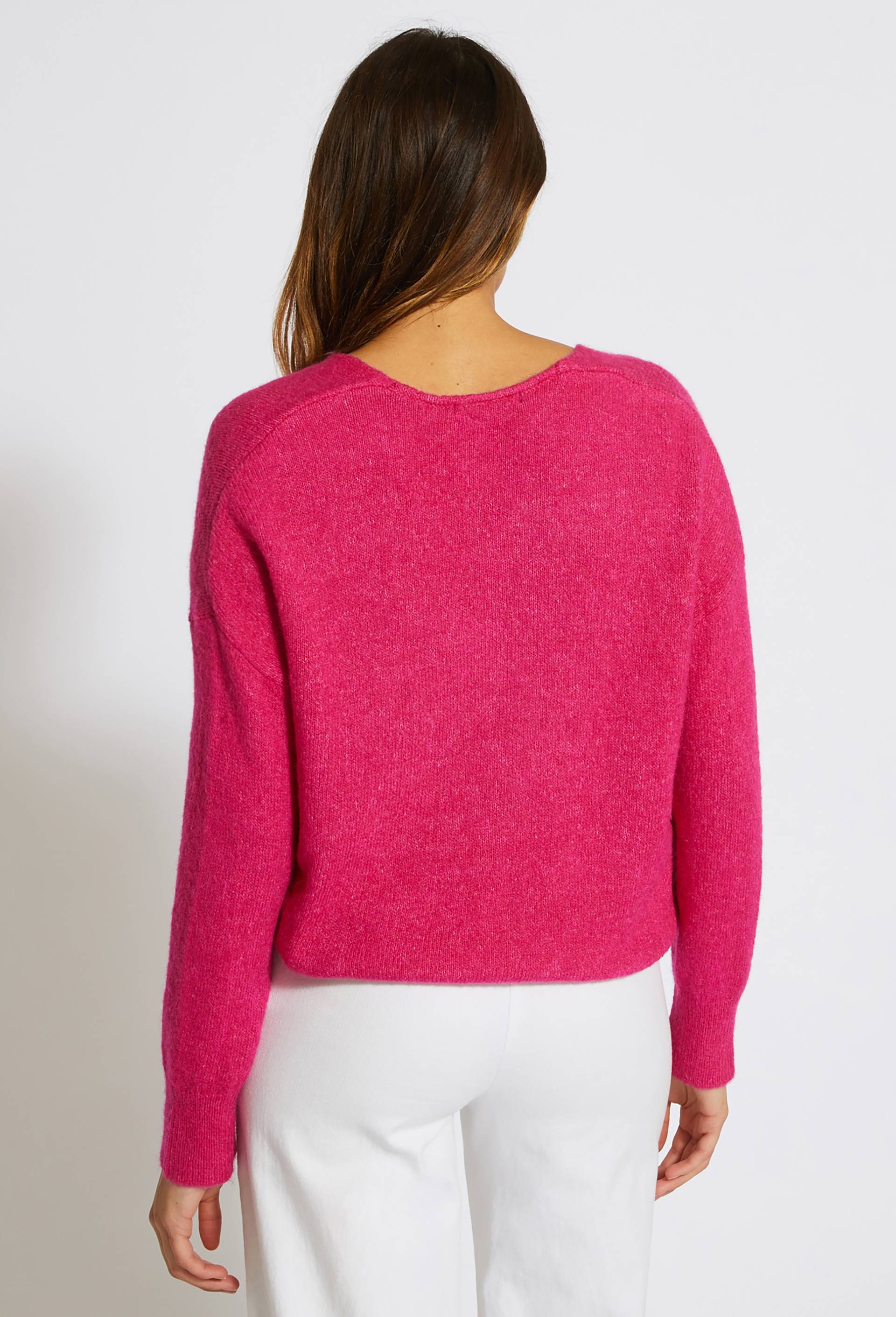 Pull col V uni contenant de l'alpaga, certifié Oeko-Tex, Rose foncé, large image number 1