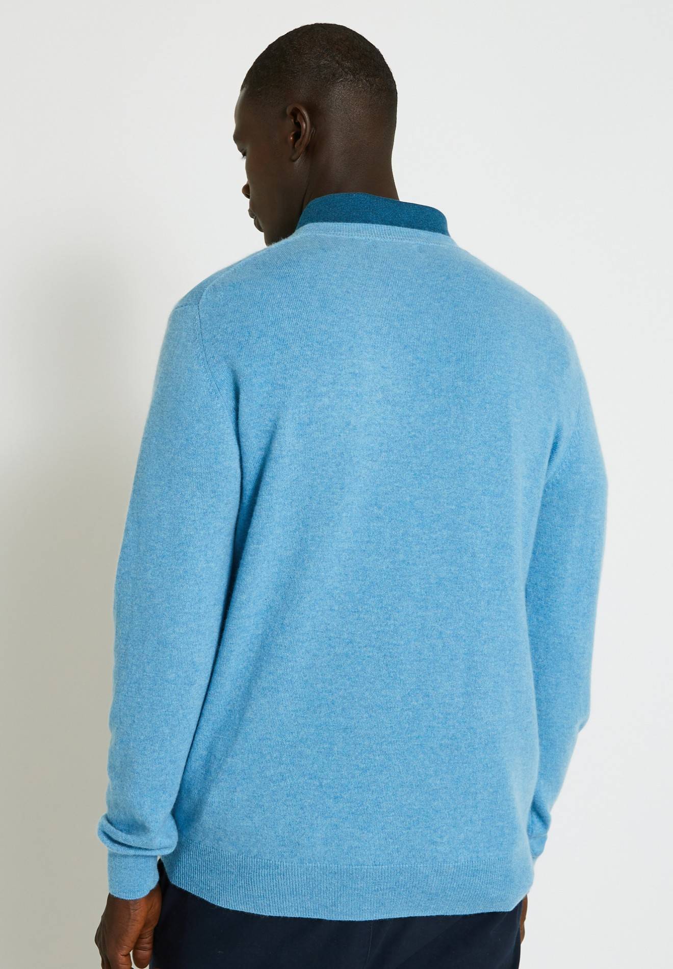 Pull col V en 100% cachemire, Bleu, large image number 4