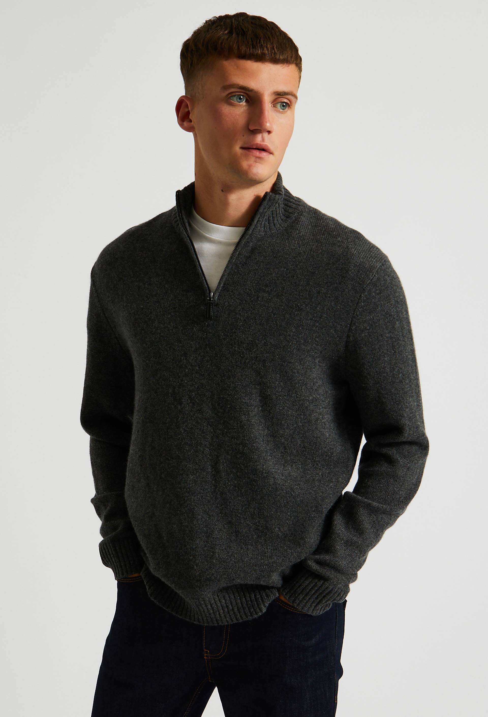 Pull col camionneur en cachemire, Gris foncé, swatch image