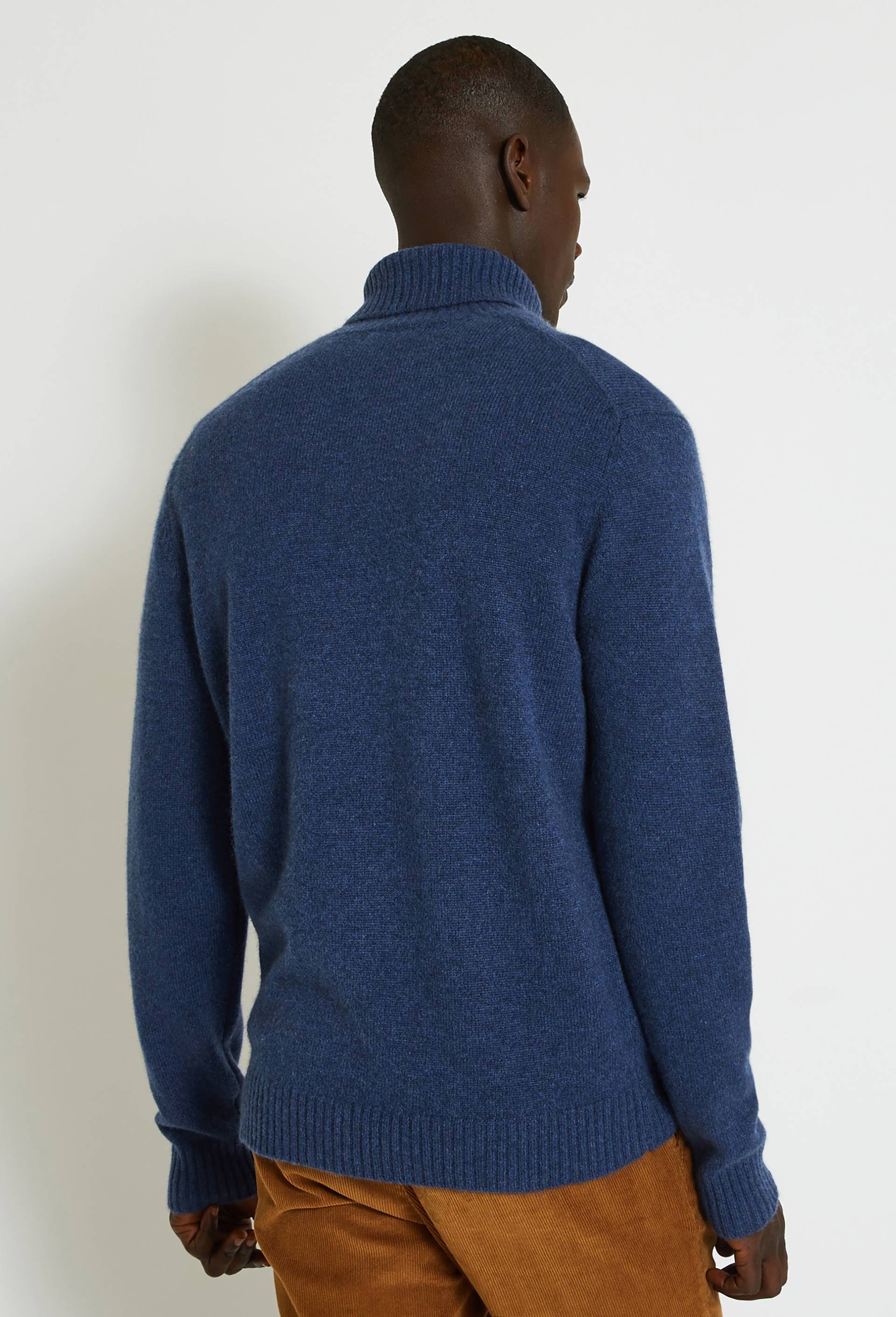 Pull col roul&eacute; en 100% cachemire, Bleu fonc&eacute;, large image number 1.0