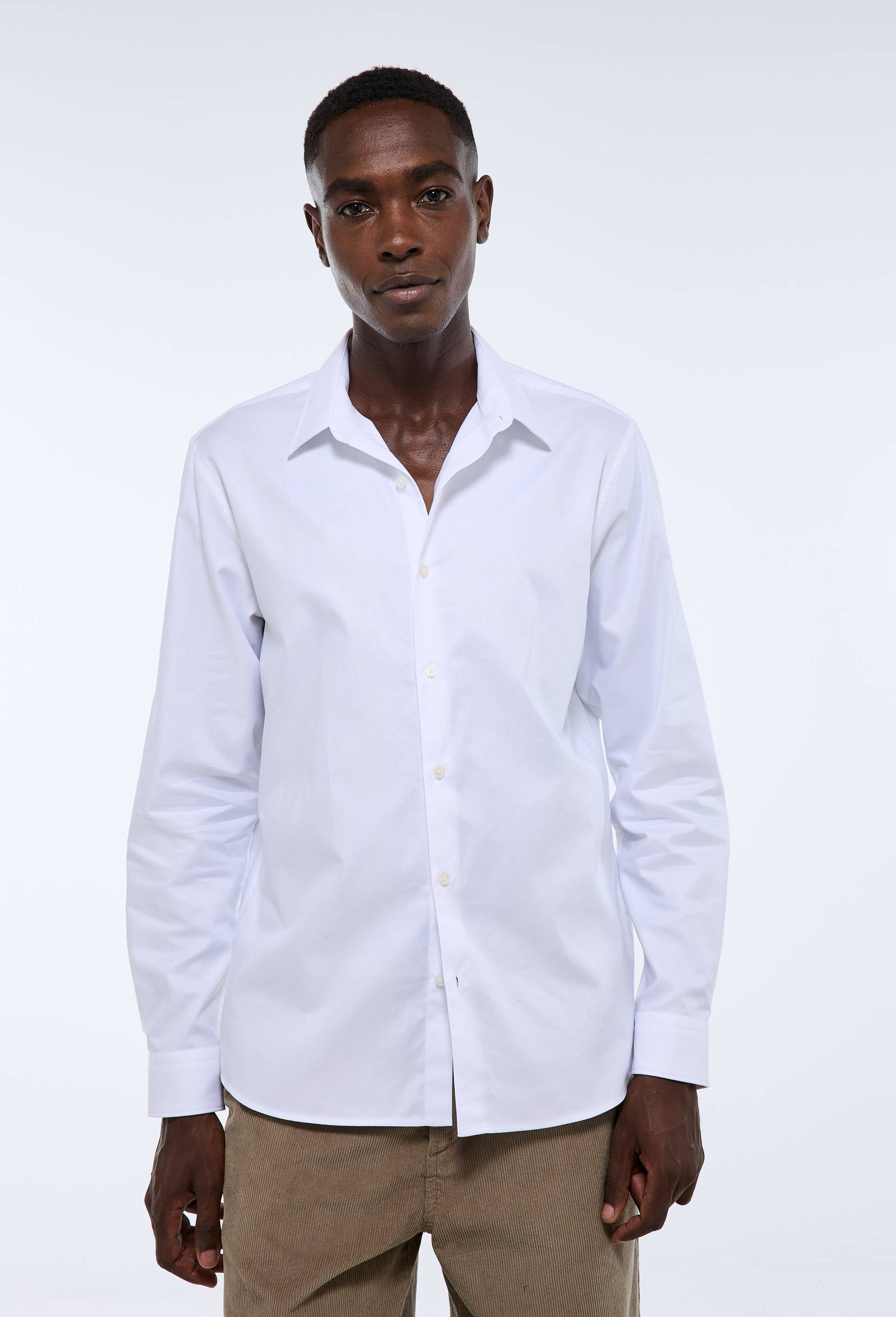 Chemise ville unie en coton, Blanc, swatch image