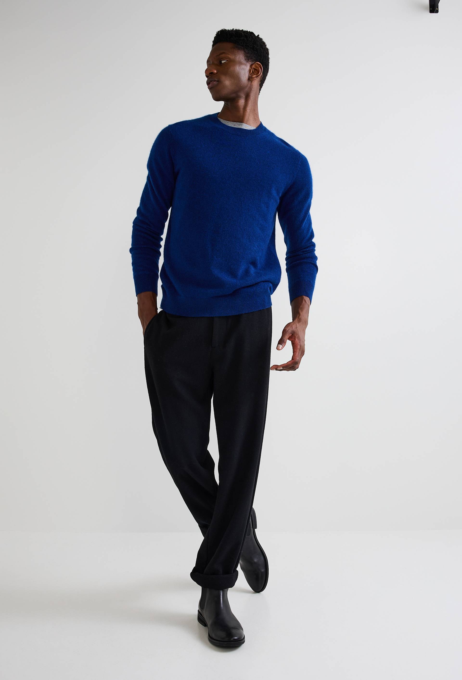 Pull col rond en 100% cachemire, Bleu, swatch image