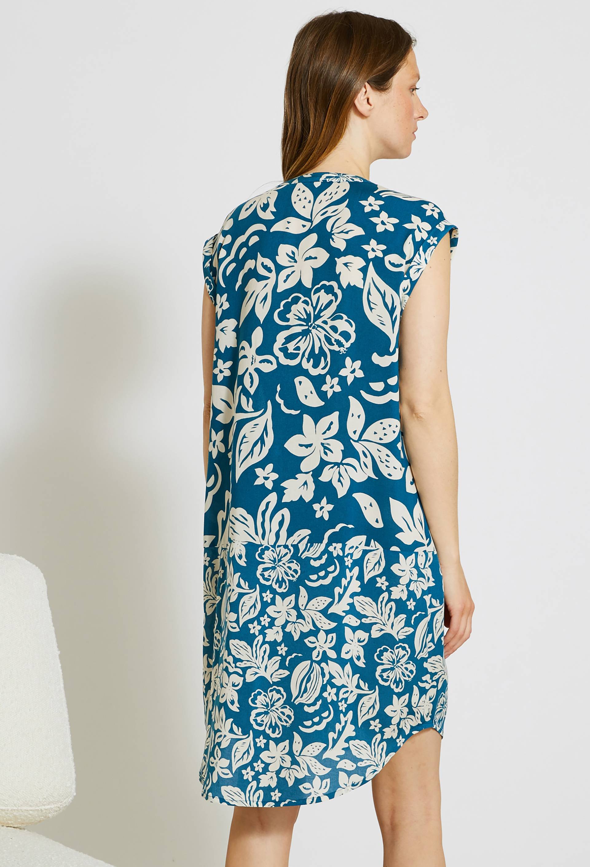 Chemise nuit sans manches en viscose ECOVERO, Vert foncé, large image number 1