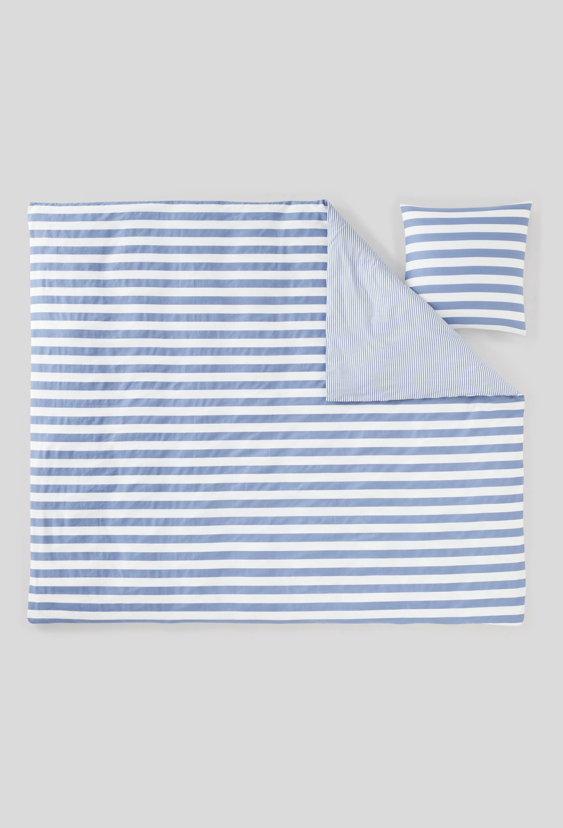 Housse de couette et taie d oreillers, 240x220cm - Renommé par   « Mondodoprix » sur le compte TikTok @monoprix par @m.a.r.i.e.4.9, Bleu, large image number 1.0