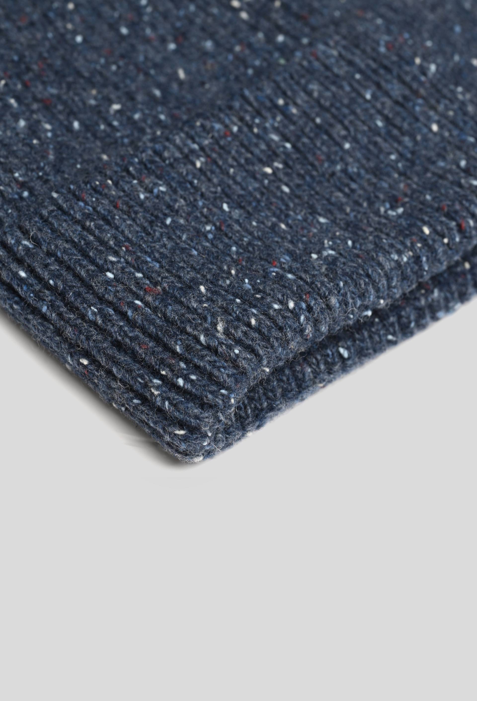 Bonnet, BLEU, large image number 1