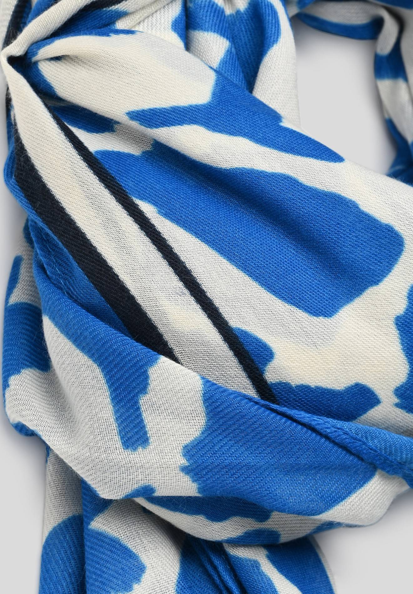 Etole, BLEU, large image number 5
