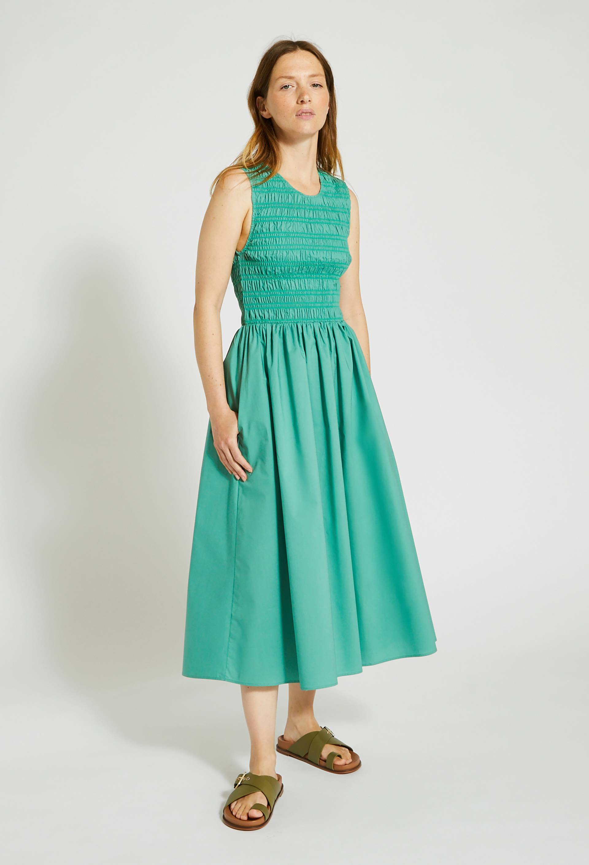 Robe longue unie smockées sans manches certifié Oekotex, Vert clair, large image number 0