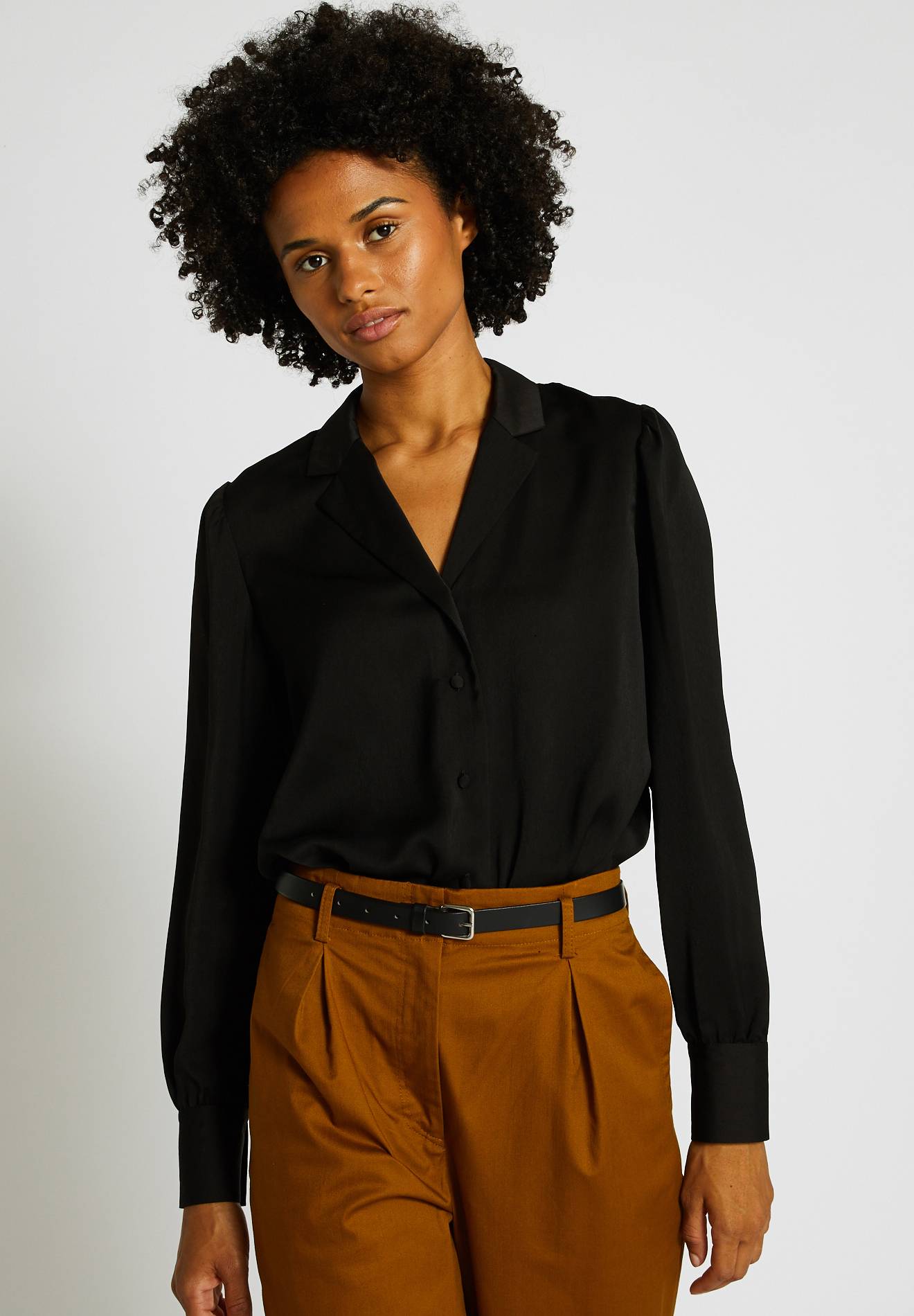 Chemise col tailleur unie, Noir, large image number 3