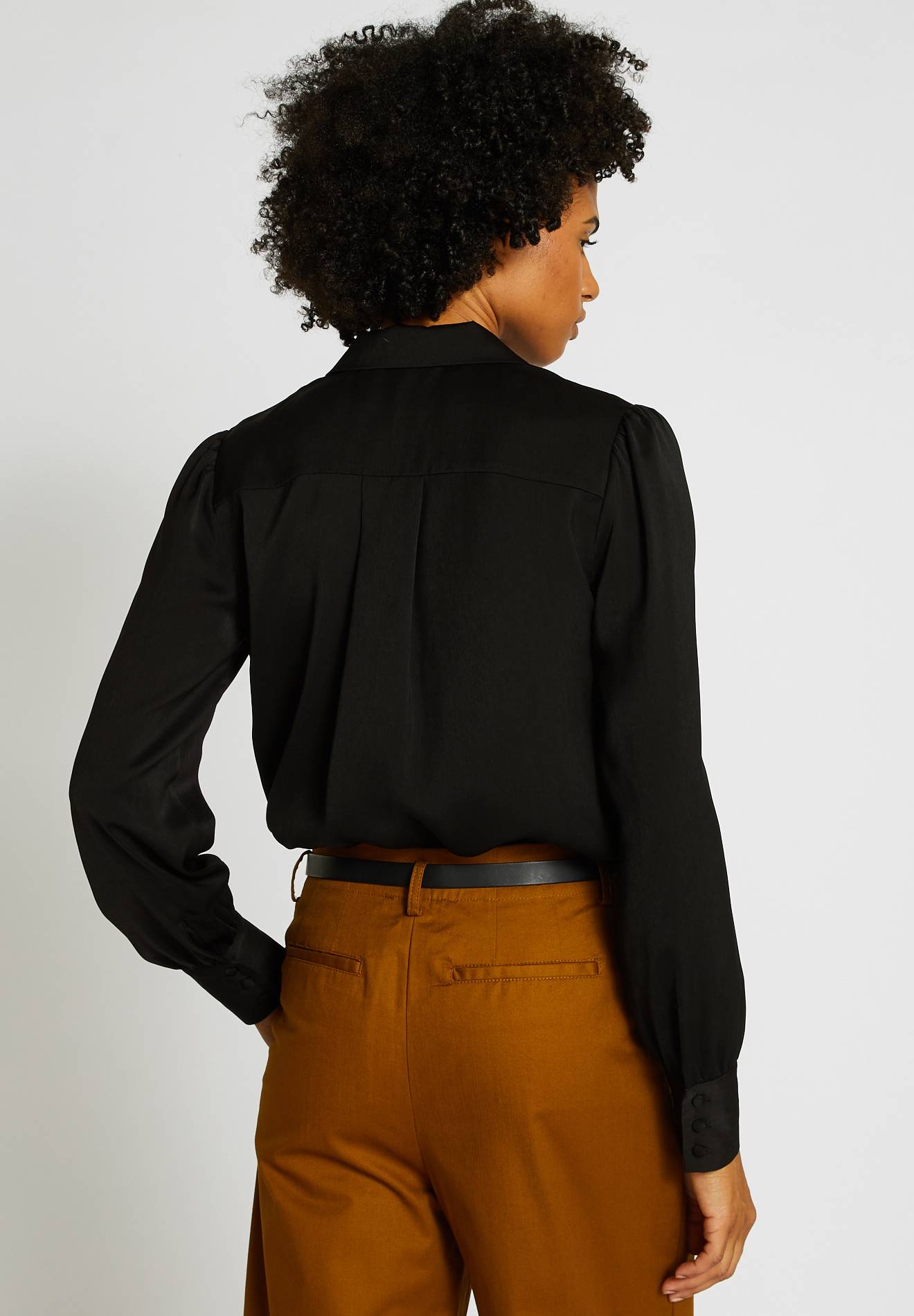 Chemise col tailleur unie, Noir, large image number 4.0