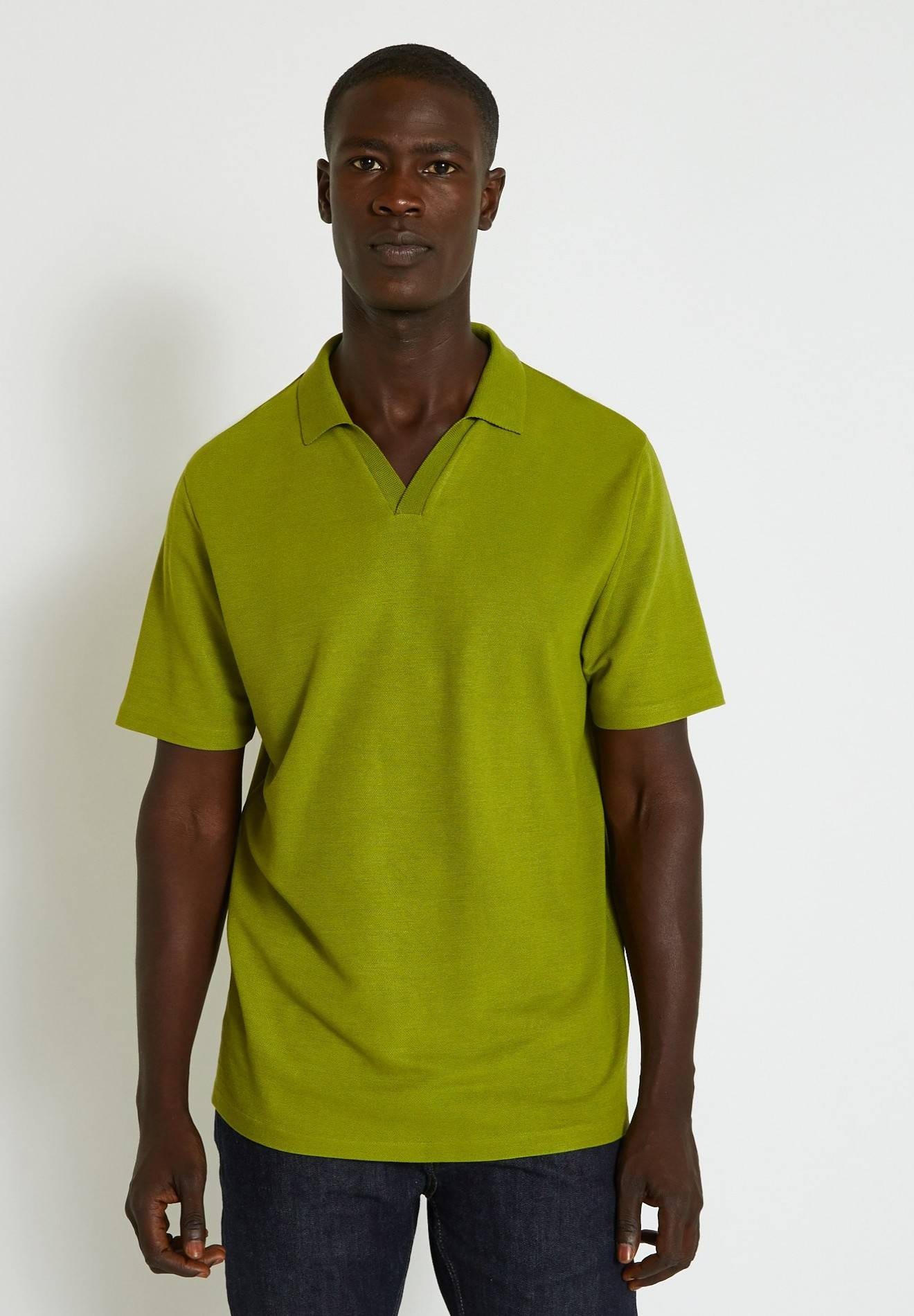 Polo manches courtes en viscose, Vert, large image number 3.0
