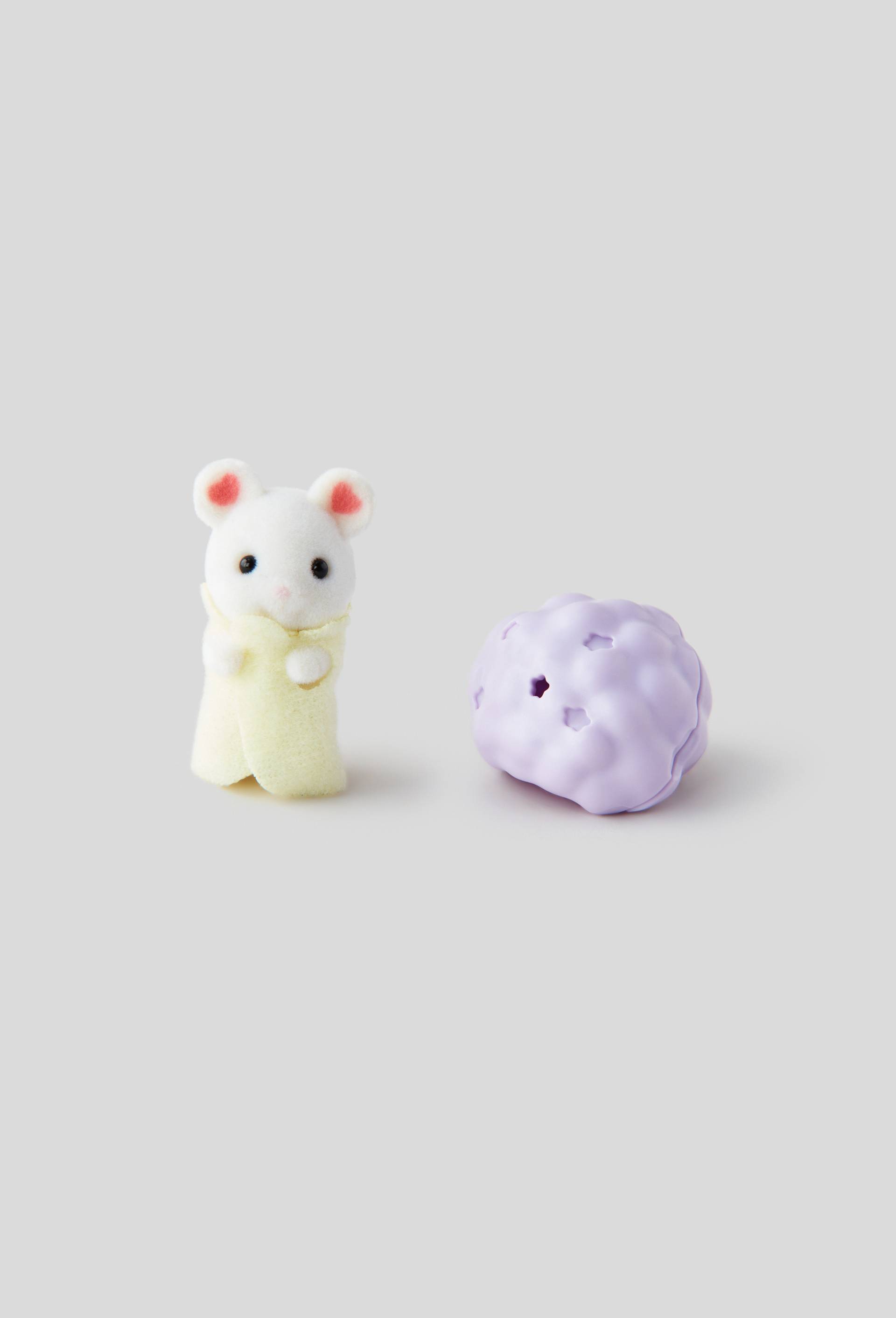 Les b&eacute;b&eacute;s et leurs dr&ocirc;les de coiffures Sylvanian, Multicolore, large image number 0