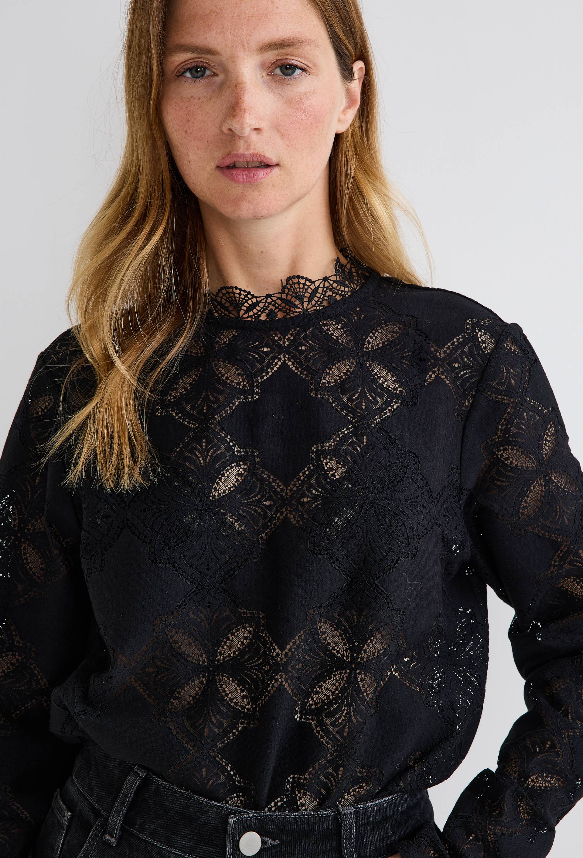 Blouse manches longues en dentelle, Noir, large image number 0