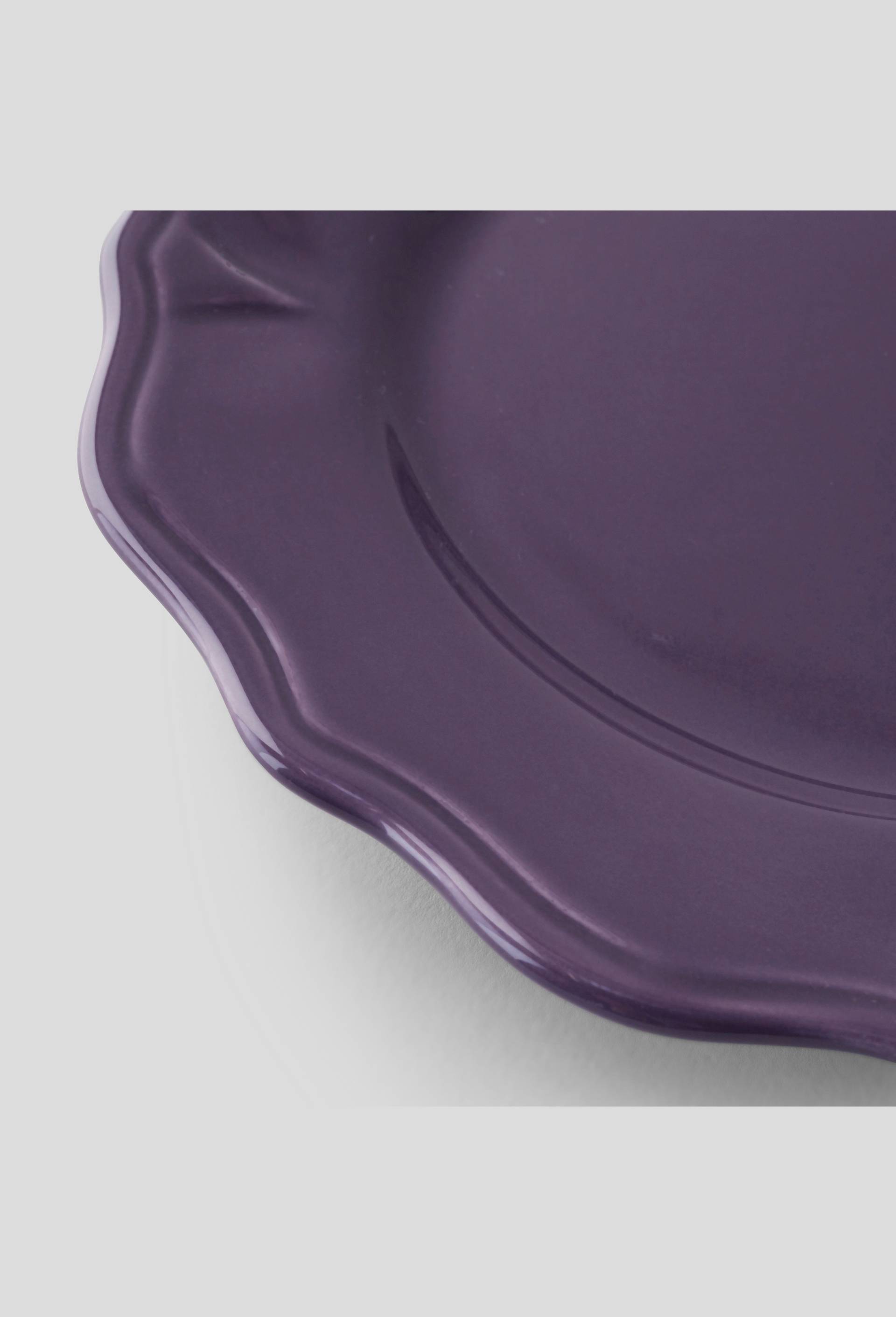 Assiette à dessert festonnée, 22cm, Violet foncé, large image number 1