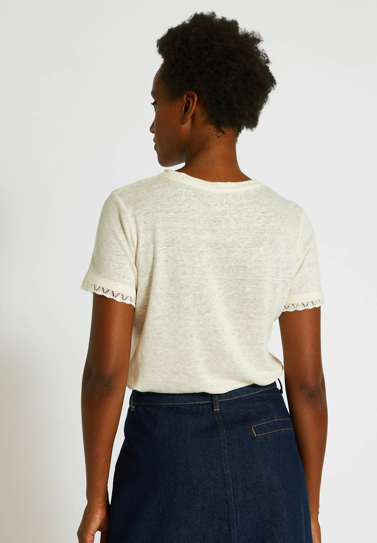 T-shirt en lin détail dentelle, Beige clair, large image number 4.0