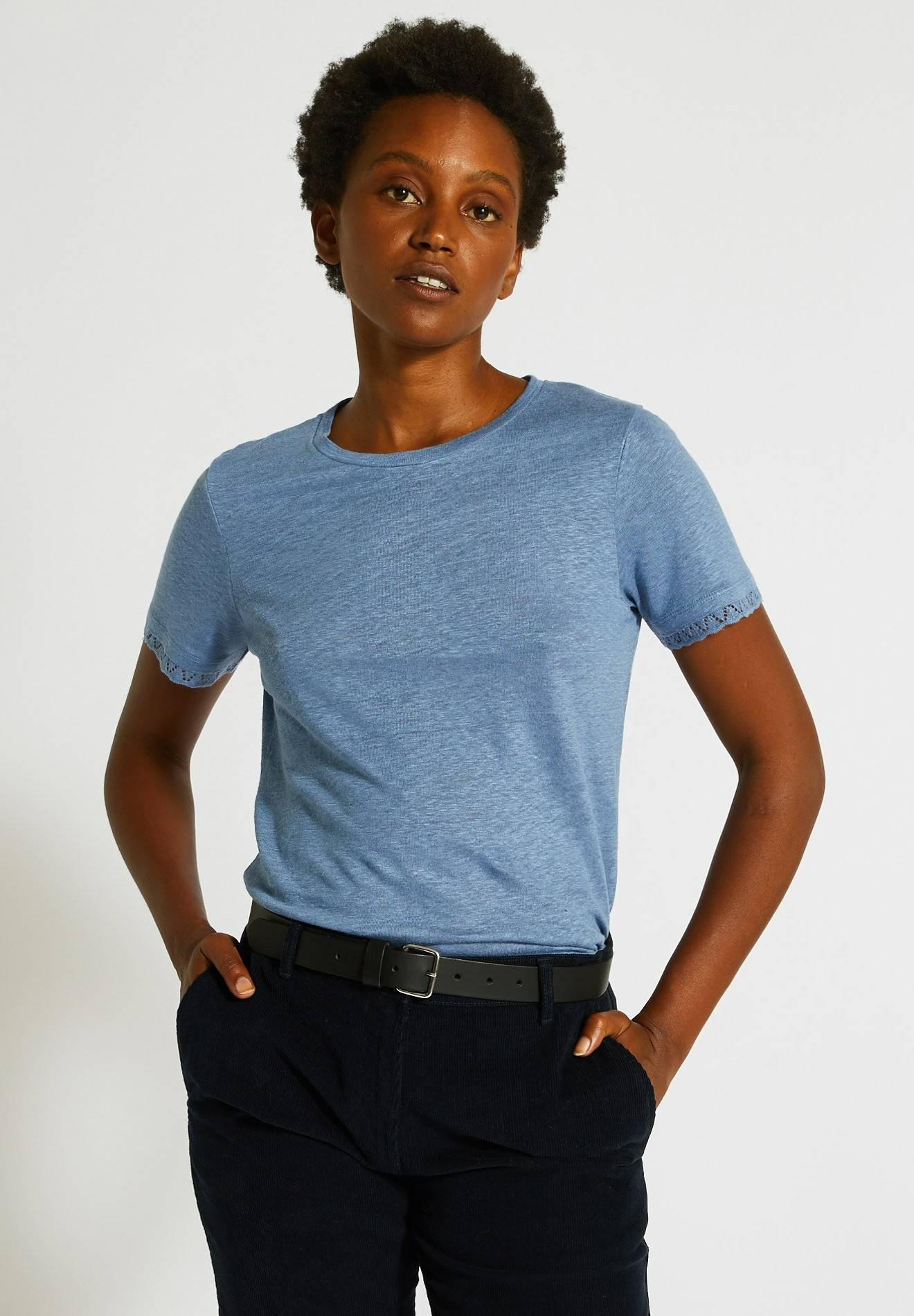 T-shirt en lin détail dentelle, BLEU, large image number 3