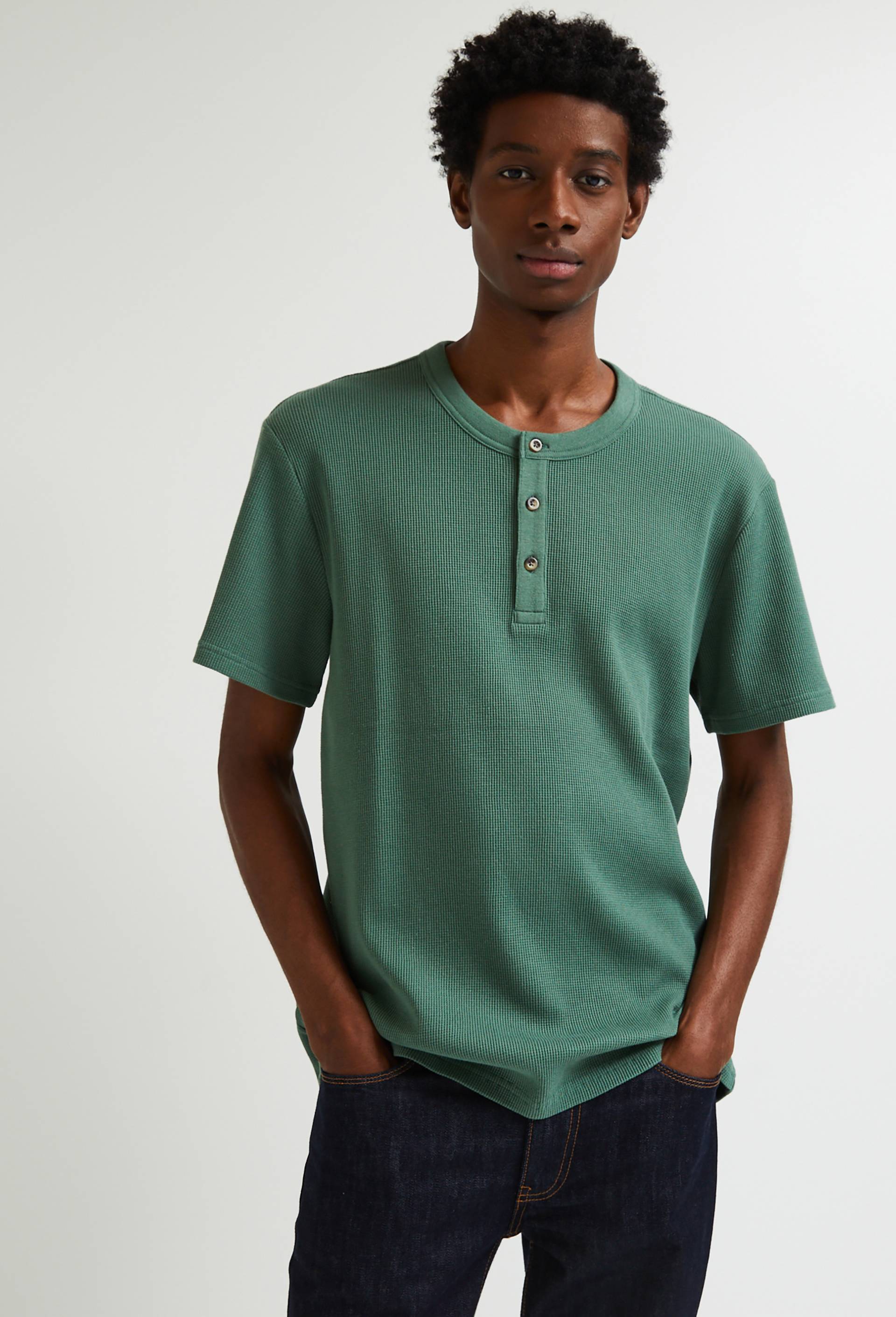 T-shirt manches courtes col tunisien gaufré en coton BIO GOTS, Vert foncé, large image number 0.0