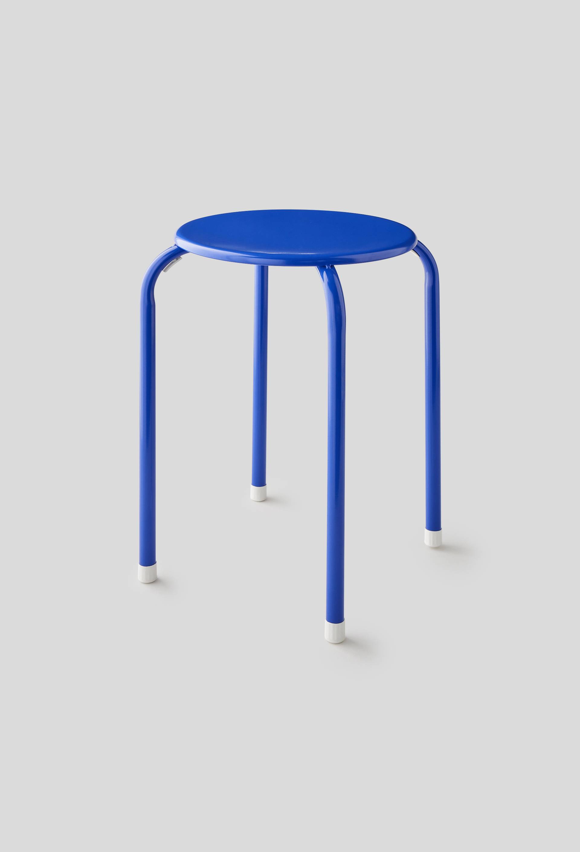 Tabouret en m&eacute;tal empilable, 30 x H45 cm, Bleu, large image number 0