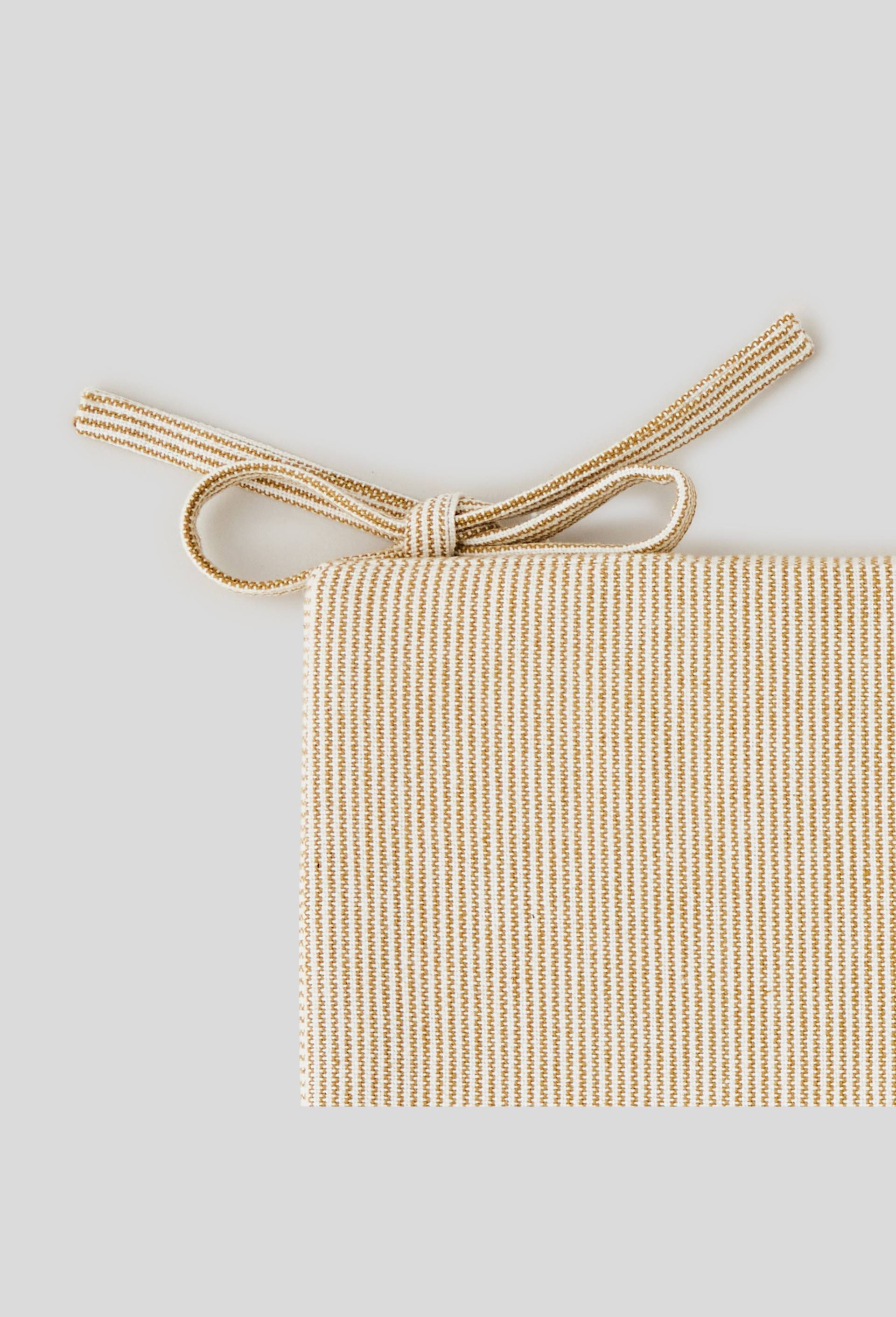 Galette de chaise, tissé teint, vieil or,40x40x3cm, coton,lin, Jaune foncé, large image number 1