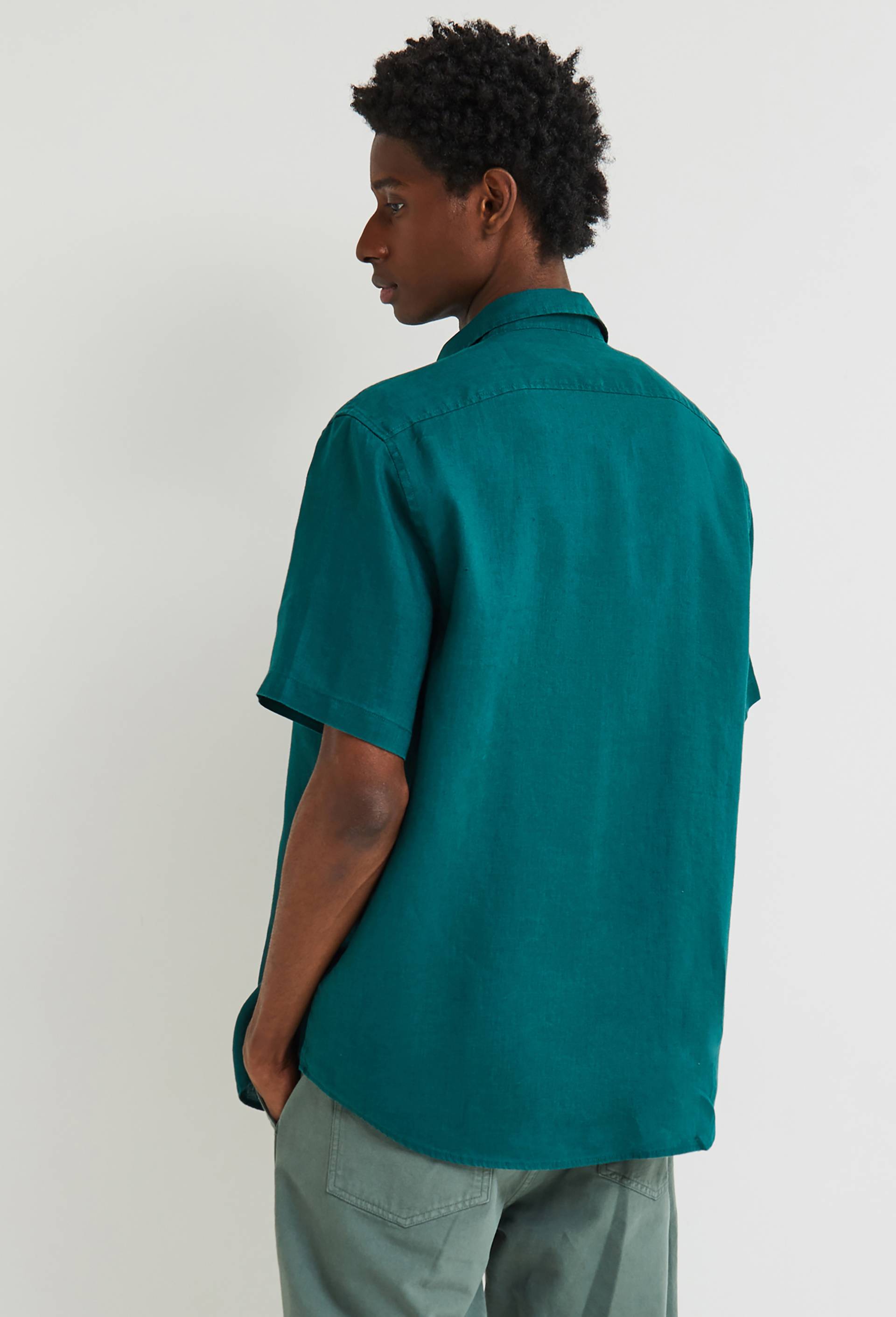 Chemise manches courtes en lin, Vert foncé, large image number 1