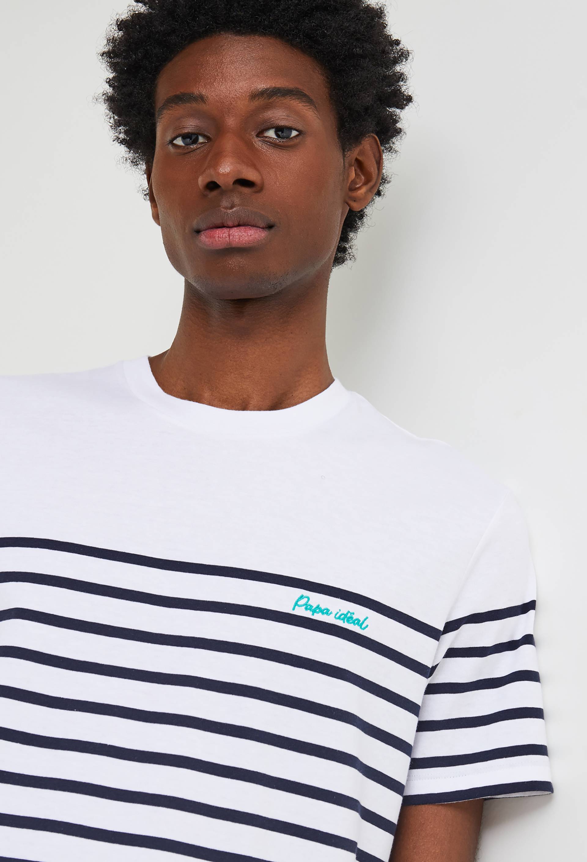 T-shirt manches courtes rayé avec broderie poitrine en coton BIO, Blanc, large image number 0.0
