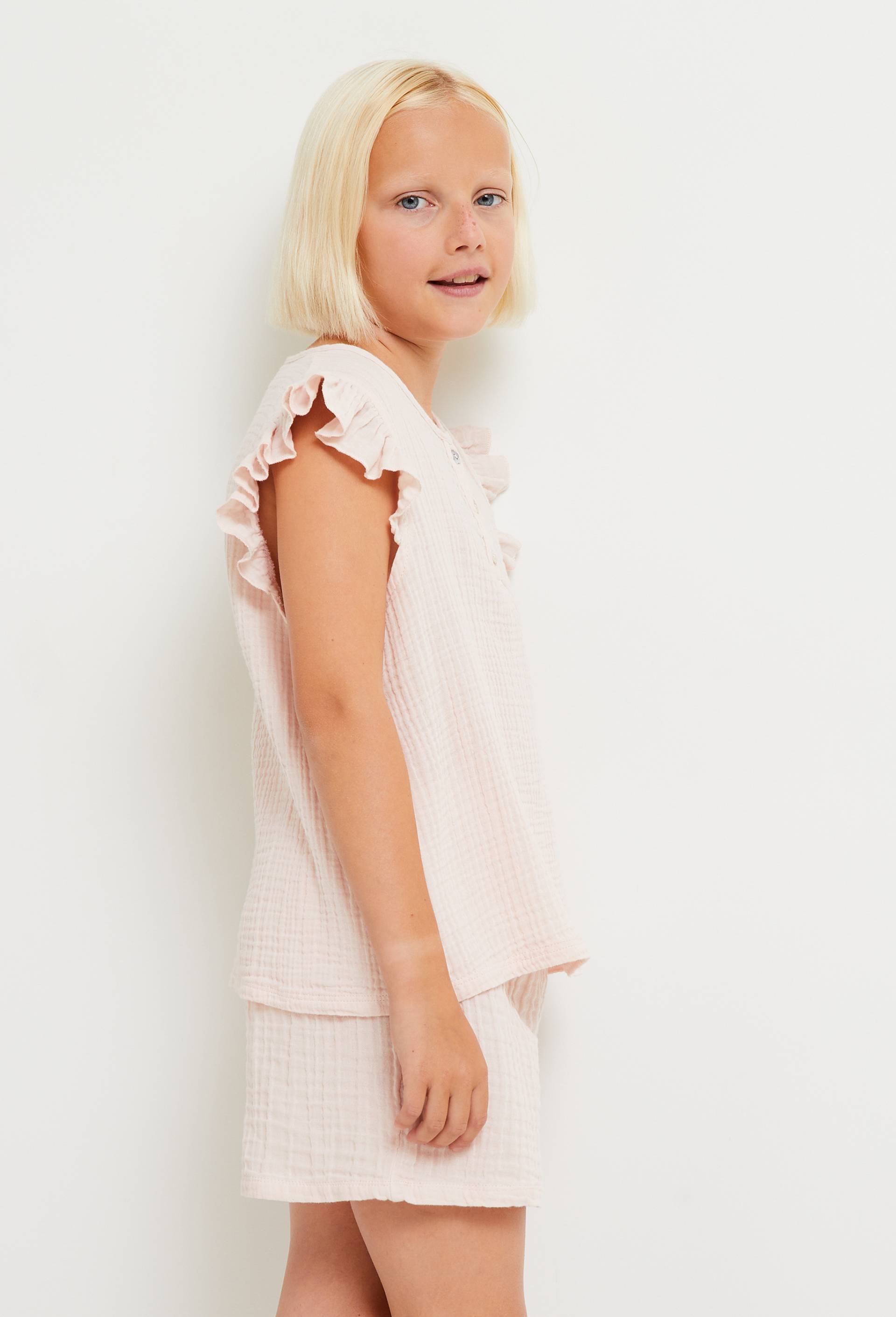 Pyjama débardeur court avec épaules volantées uni en gaze de coton BIO, Rose clair, swatch image