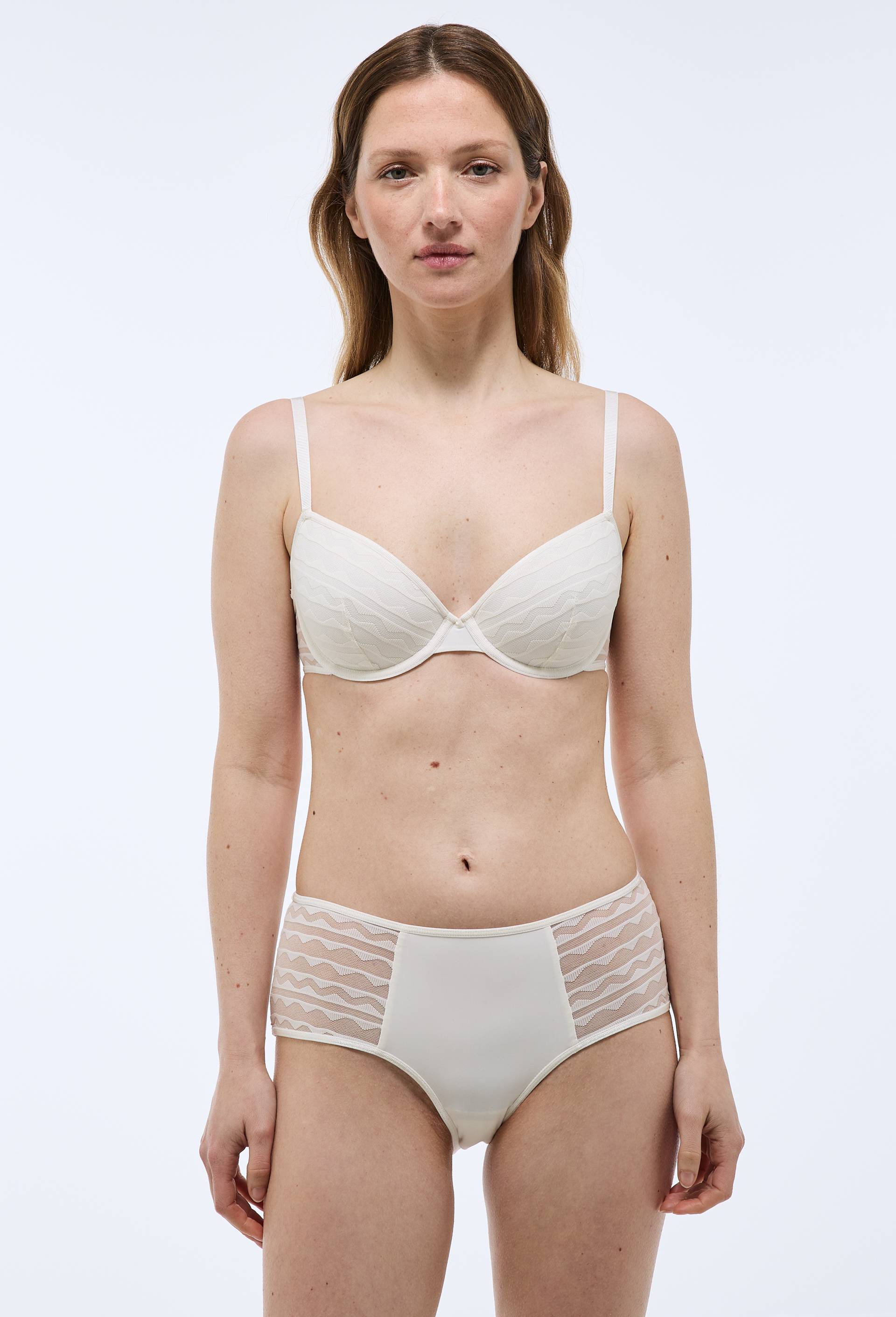 Soutien-gorge corbeille paddé FATOU en dentelle, Ecru, large image number 0
