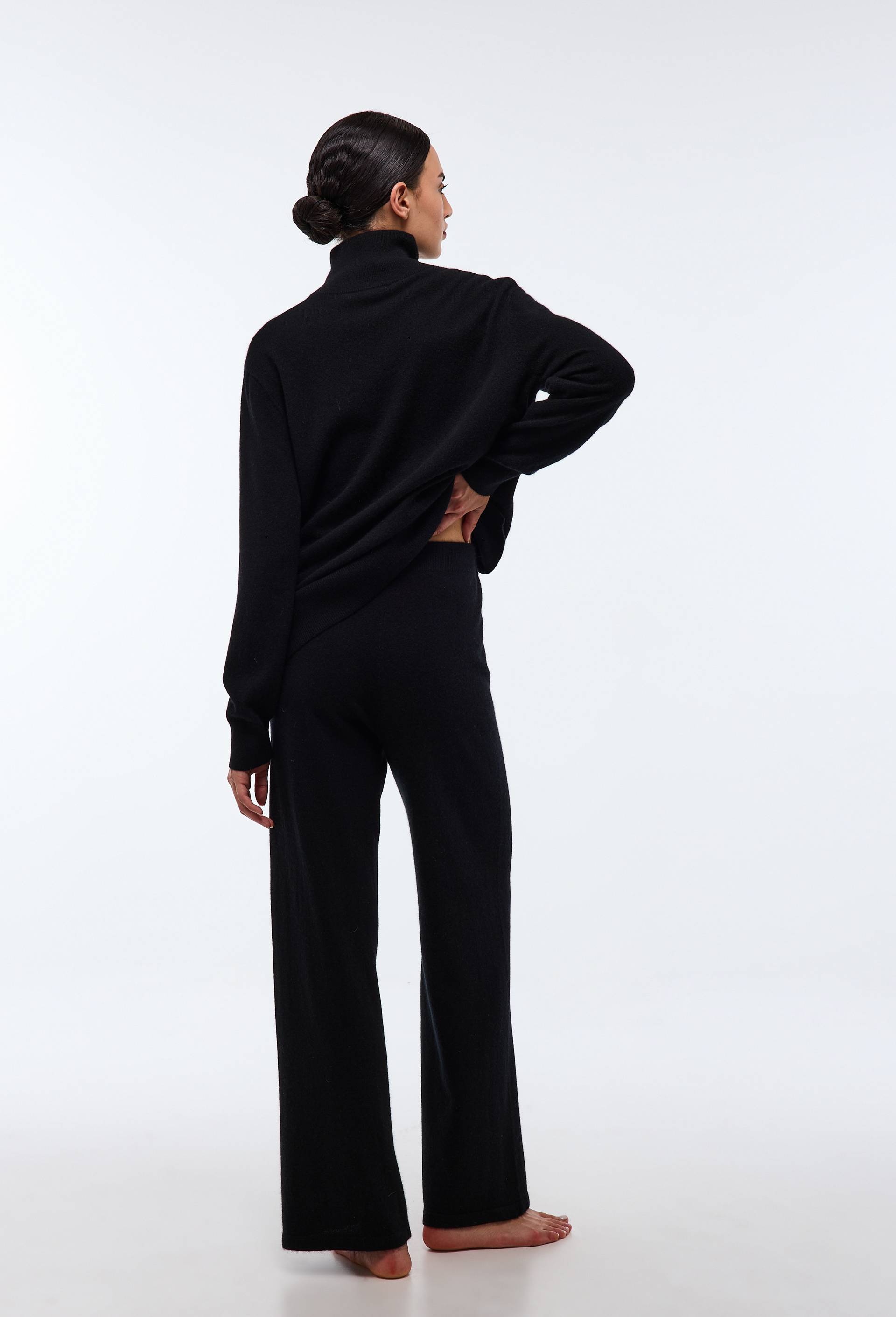 Pantalon large uni en cachemire, Noir, large image number 1.0