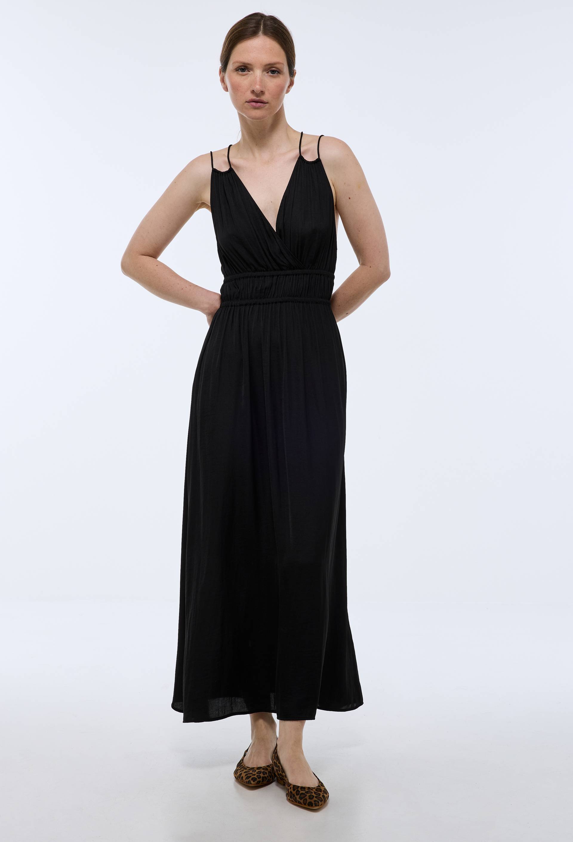 Robe midi satin&eacute;e &eacute;lastiqu&eacute;e taille, Noir, large image number 0