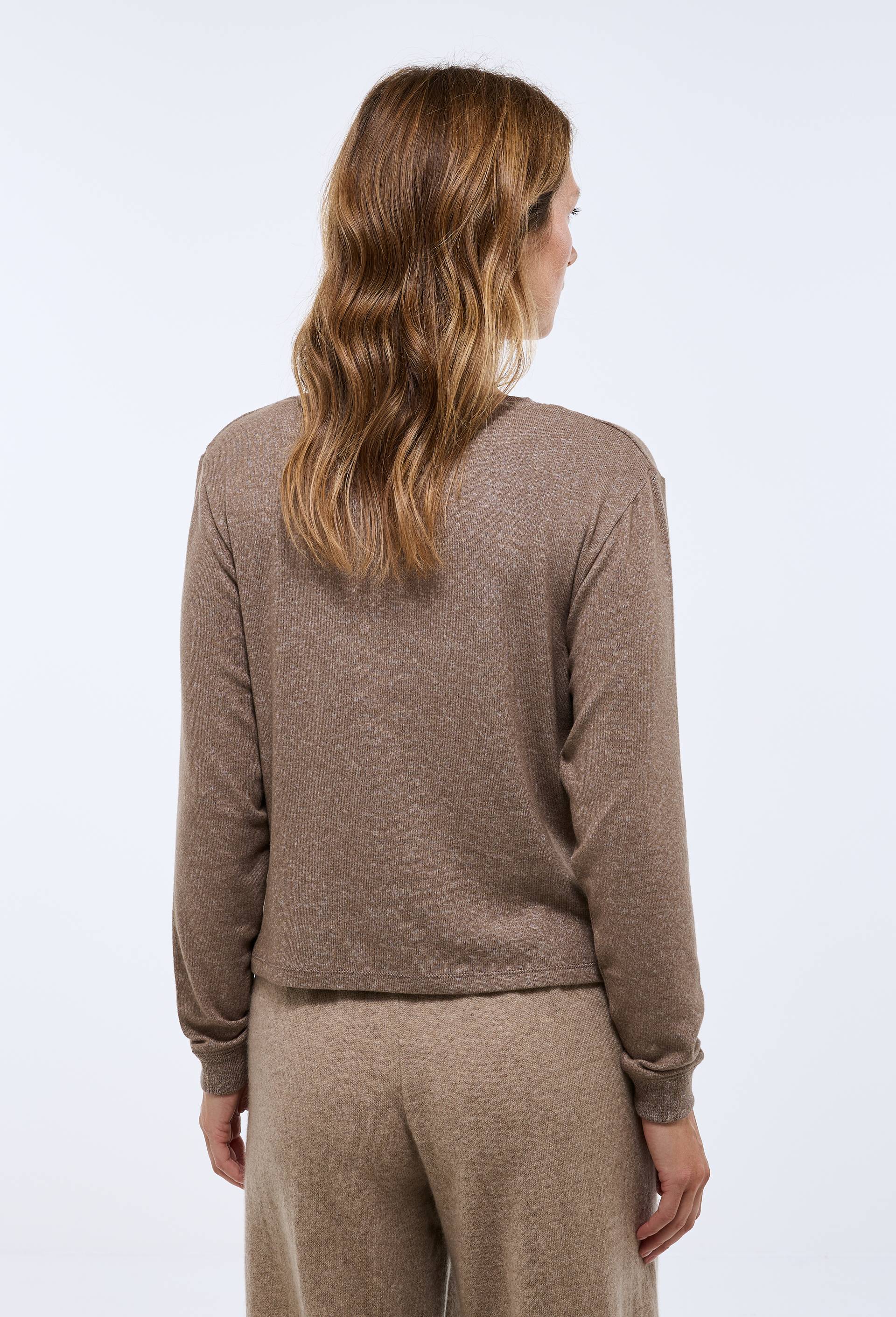 Pull col V uni doux et l&eacute;ger, Beige, large image number 1