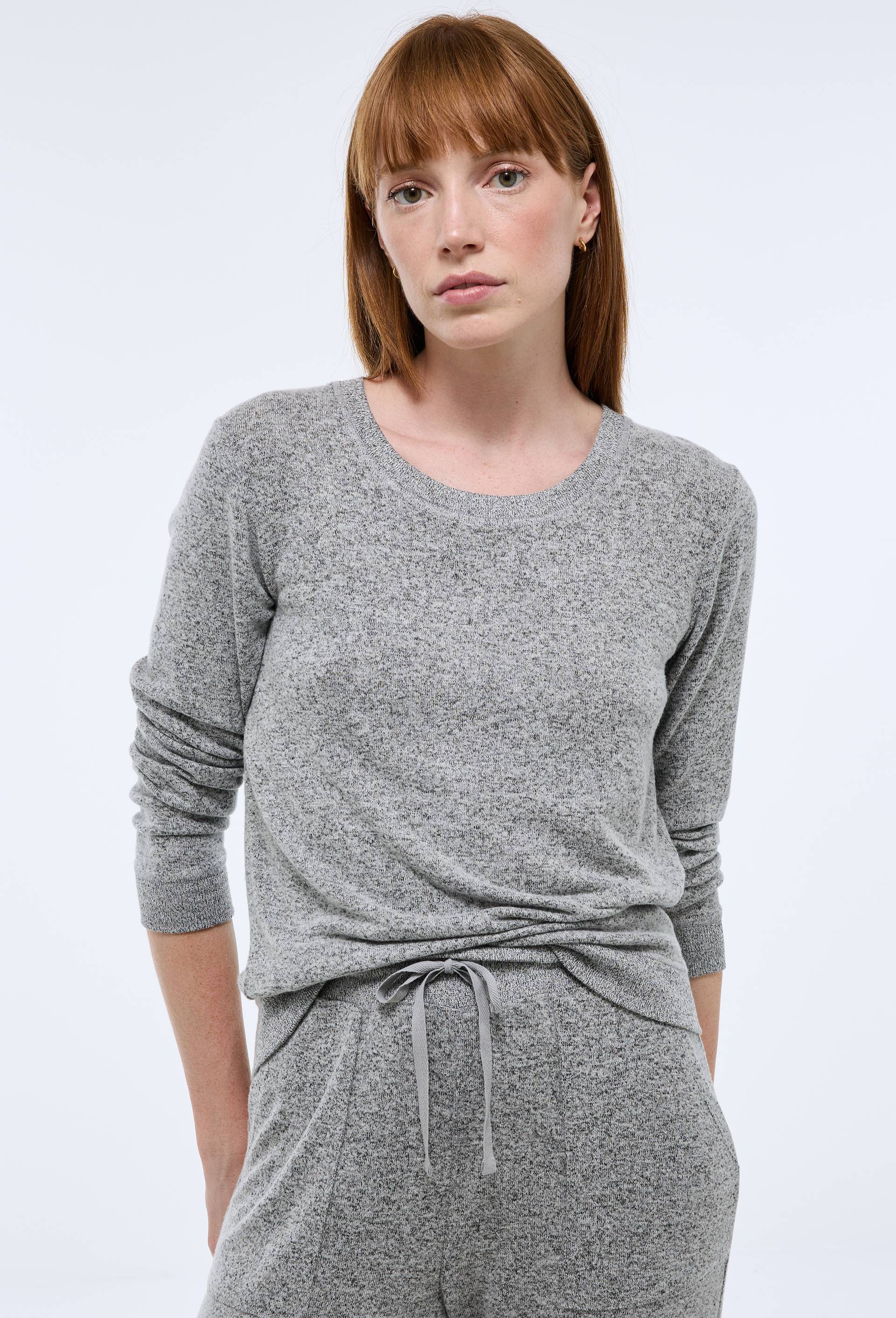 Pull col rond uni doux et l&eacute;ger, Gris, swatch image