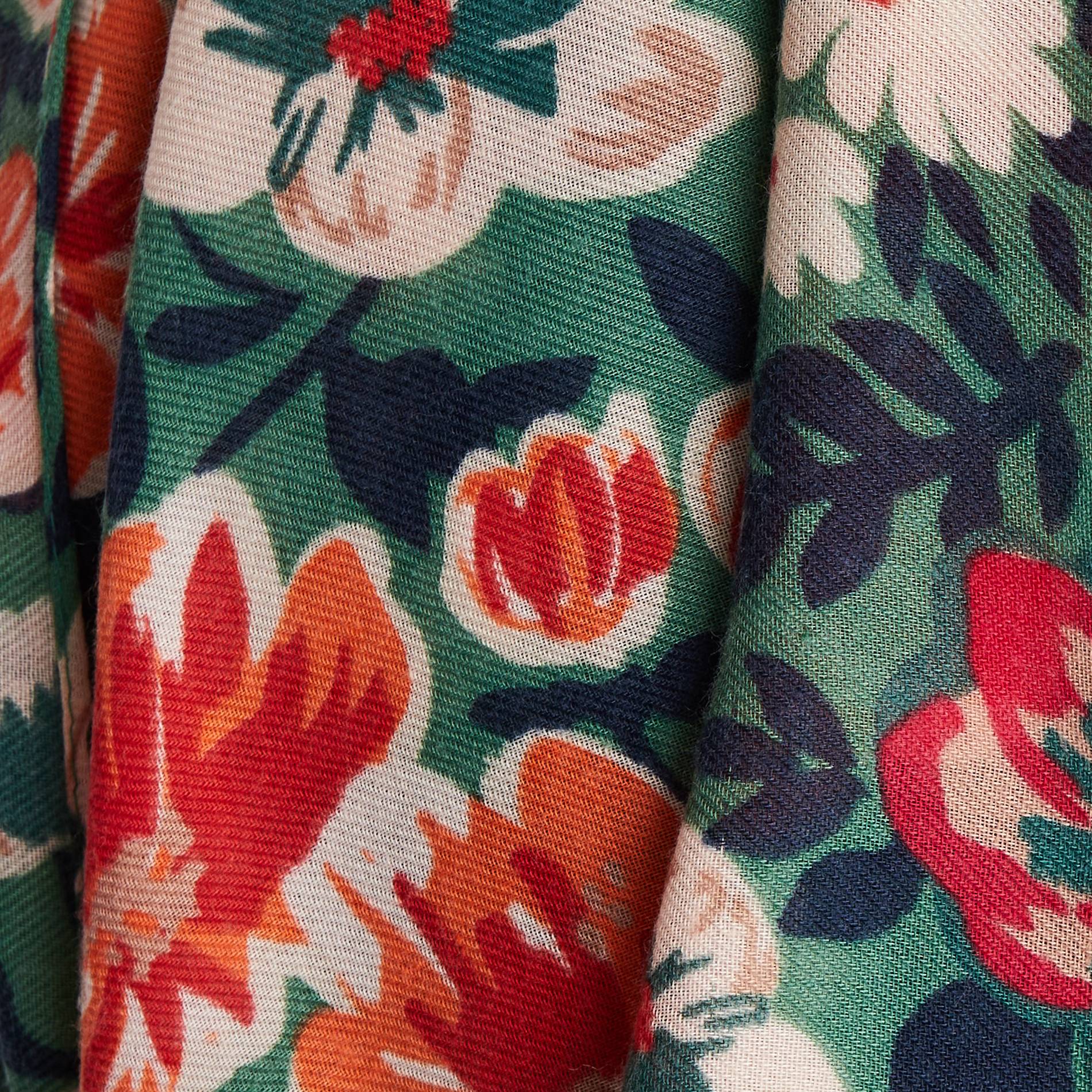 Etole imprimée, certifiée OEKO-TEX, Vert, large image number 2