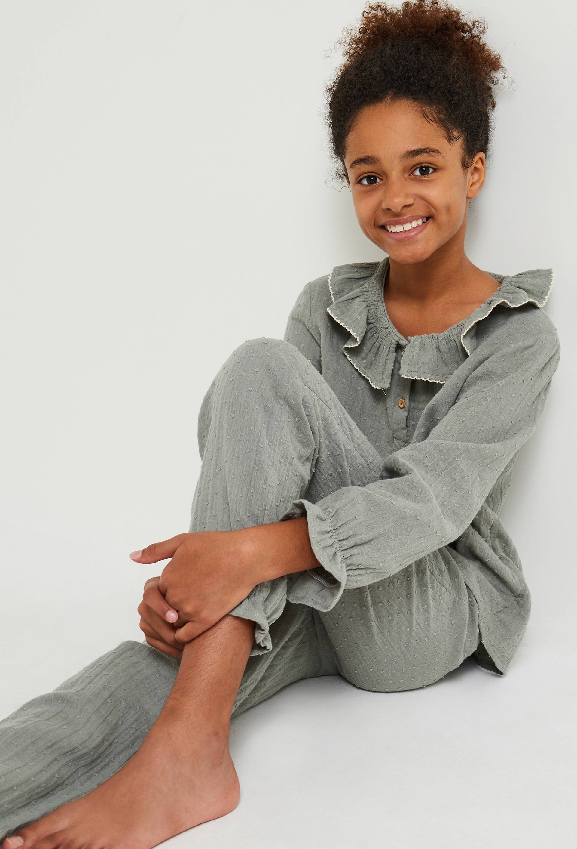 Pyjama long grand col uni en gaze de coton BIO, Vert, large image number 0.0