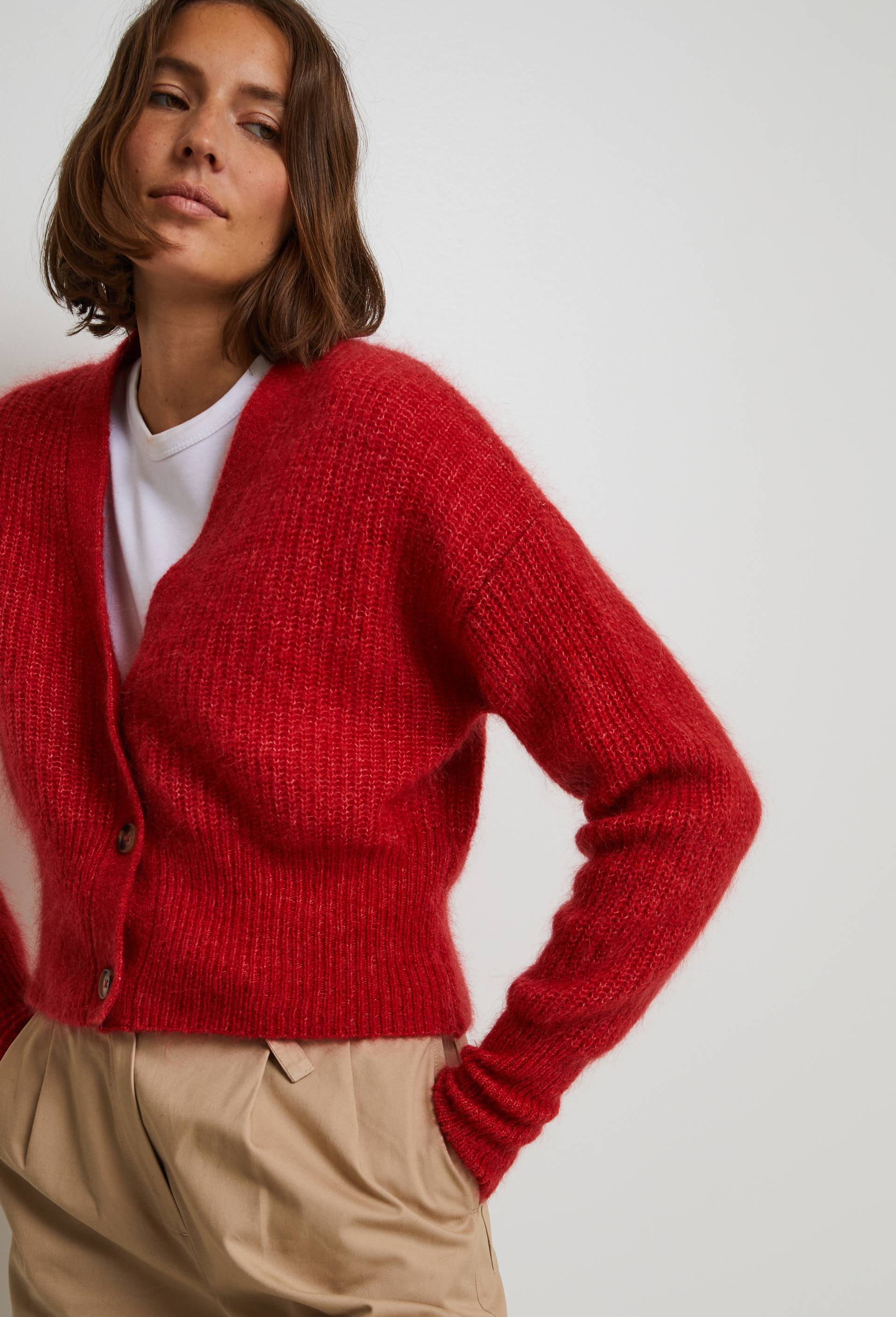 Cardigan court boutonné contenant du mohair, Rouge, large image number 1