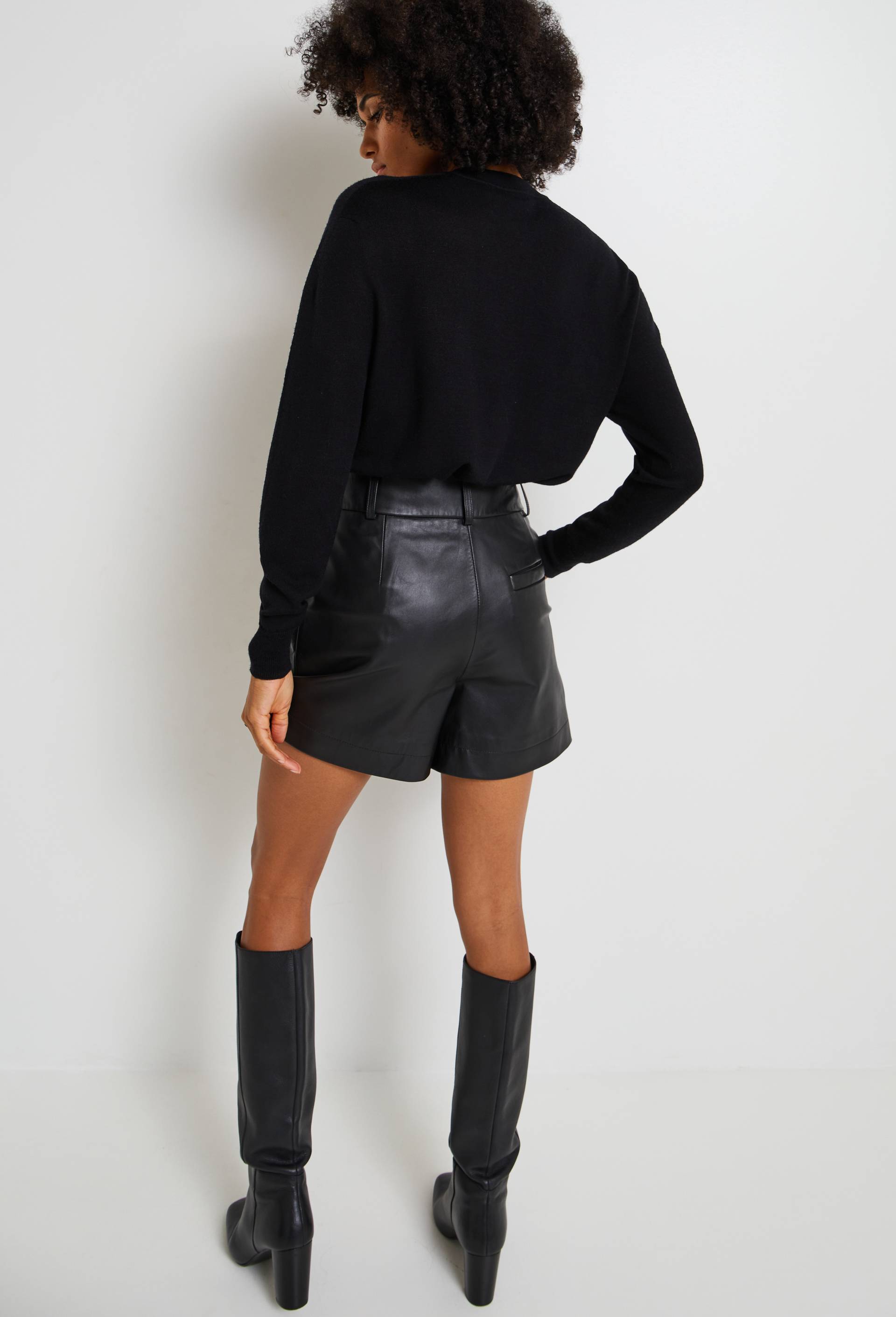 Short en cuir responsable, Noir, large image number 1