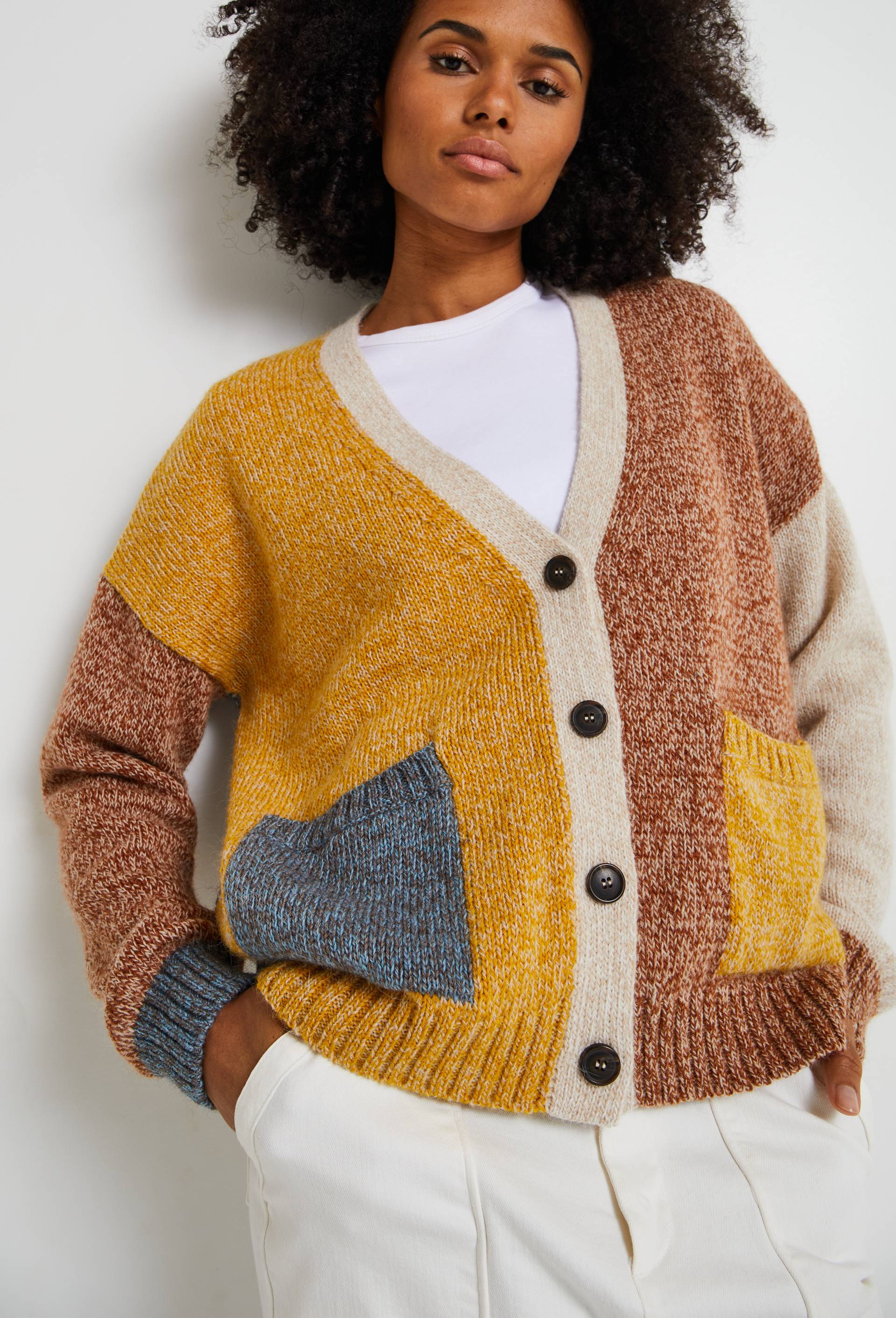 Cardigan boutonné contenant de l'alpaga, Jaune, large image number 0.0