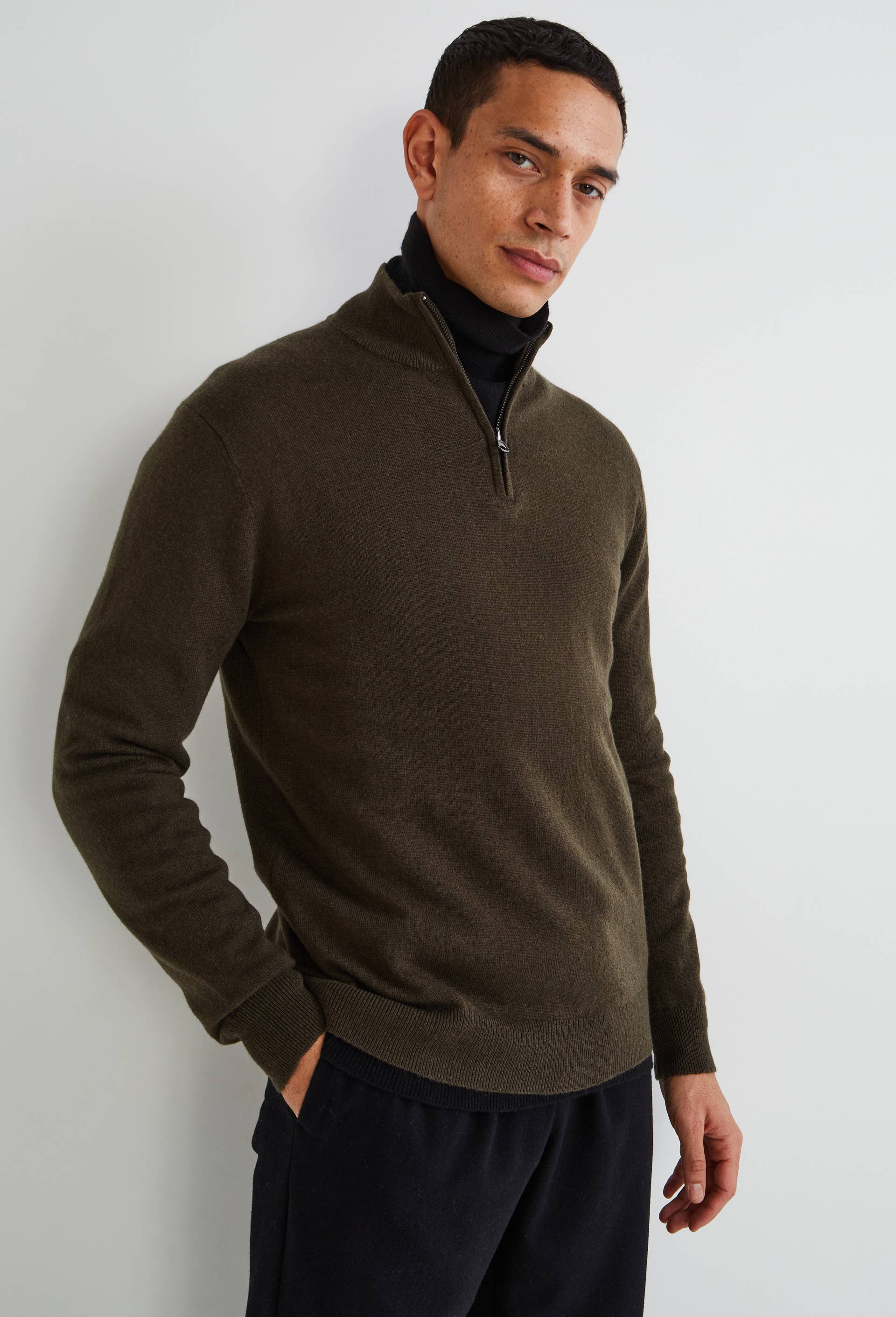 Pull col camionneur en mélange laine et cachemire, Brun foncé, swatch image
