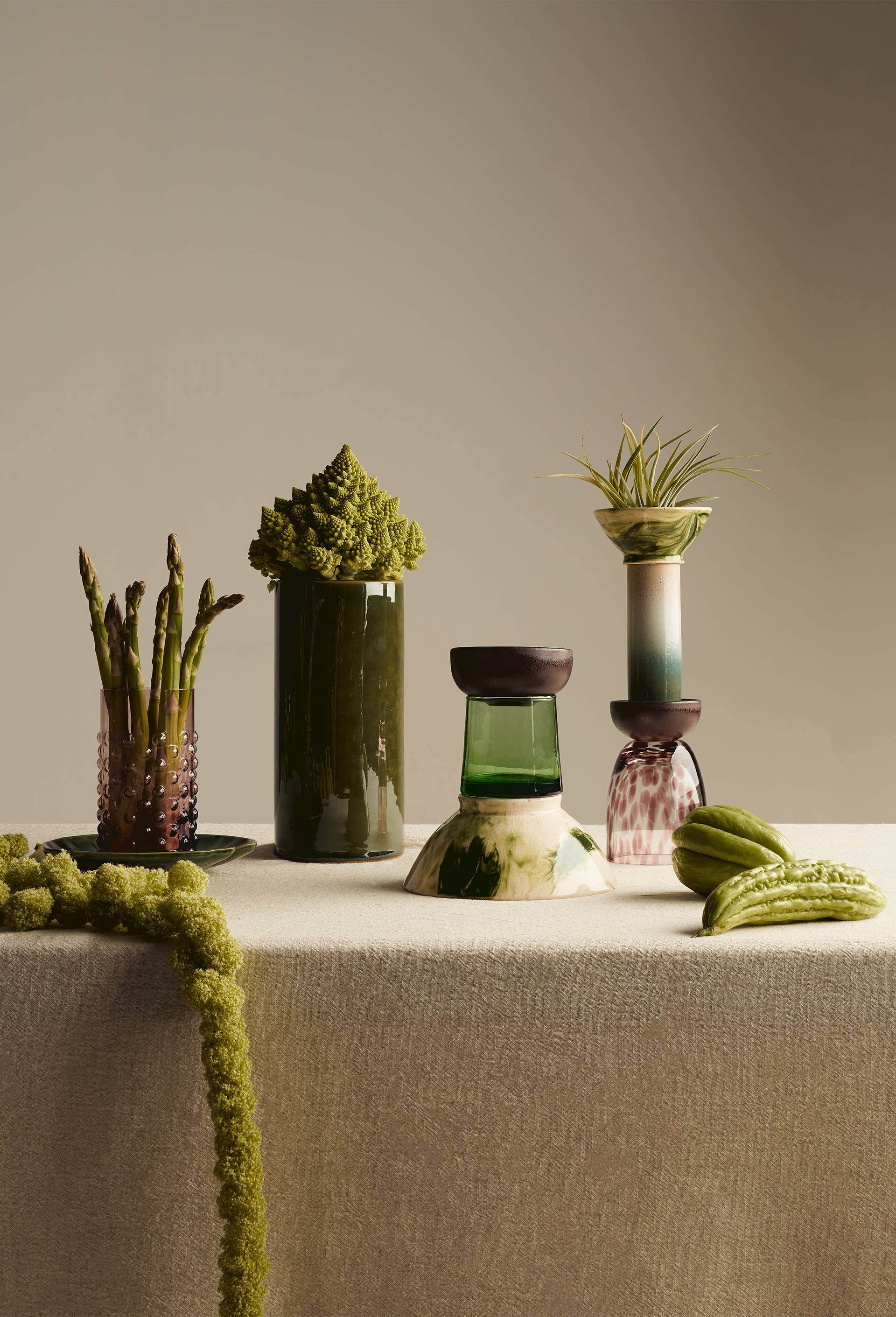 Vase droit, 10xH23cm, en c&eacute;ramique, Vert fonc&eacute;, large image number 2