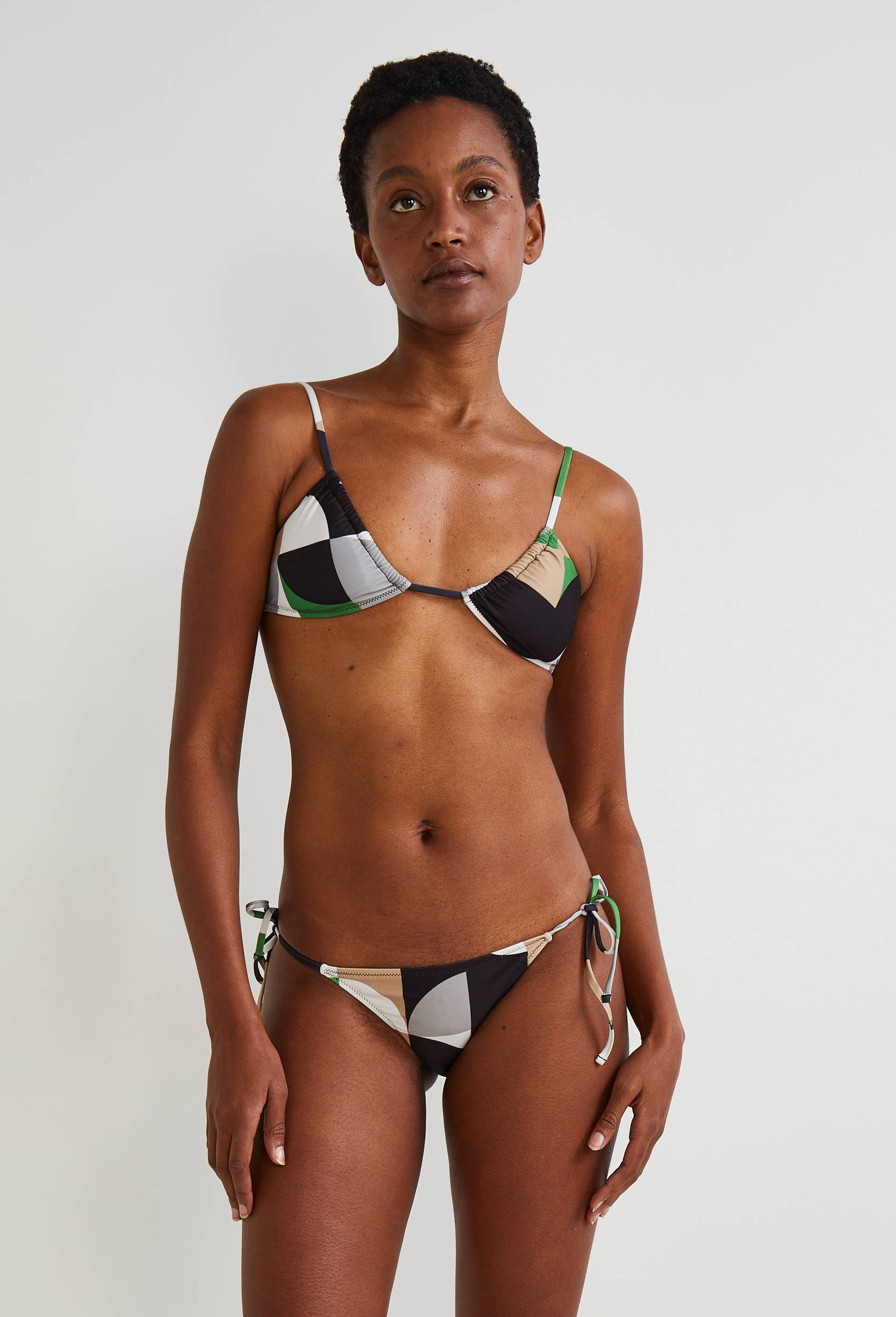 Bas de maillot de bain SIRENE, mati&egrave;re recycl&eacute;e, Vert, large image number 0