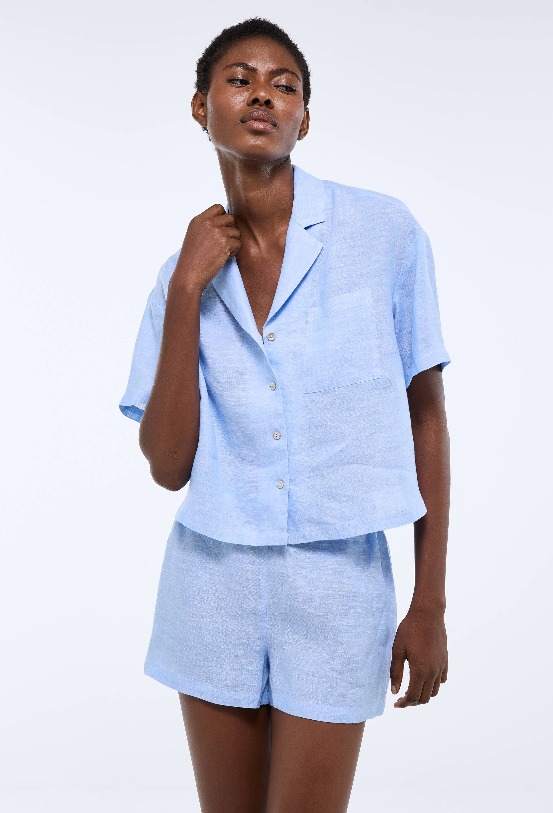 Pyjashort uni manches courtes en lin, Bleu clair, large image number 0.0