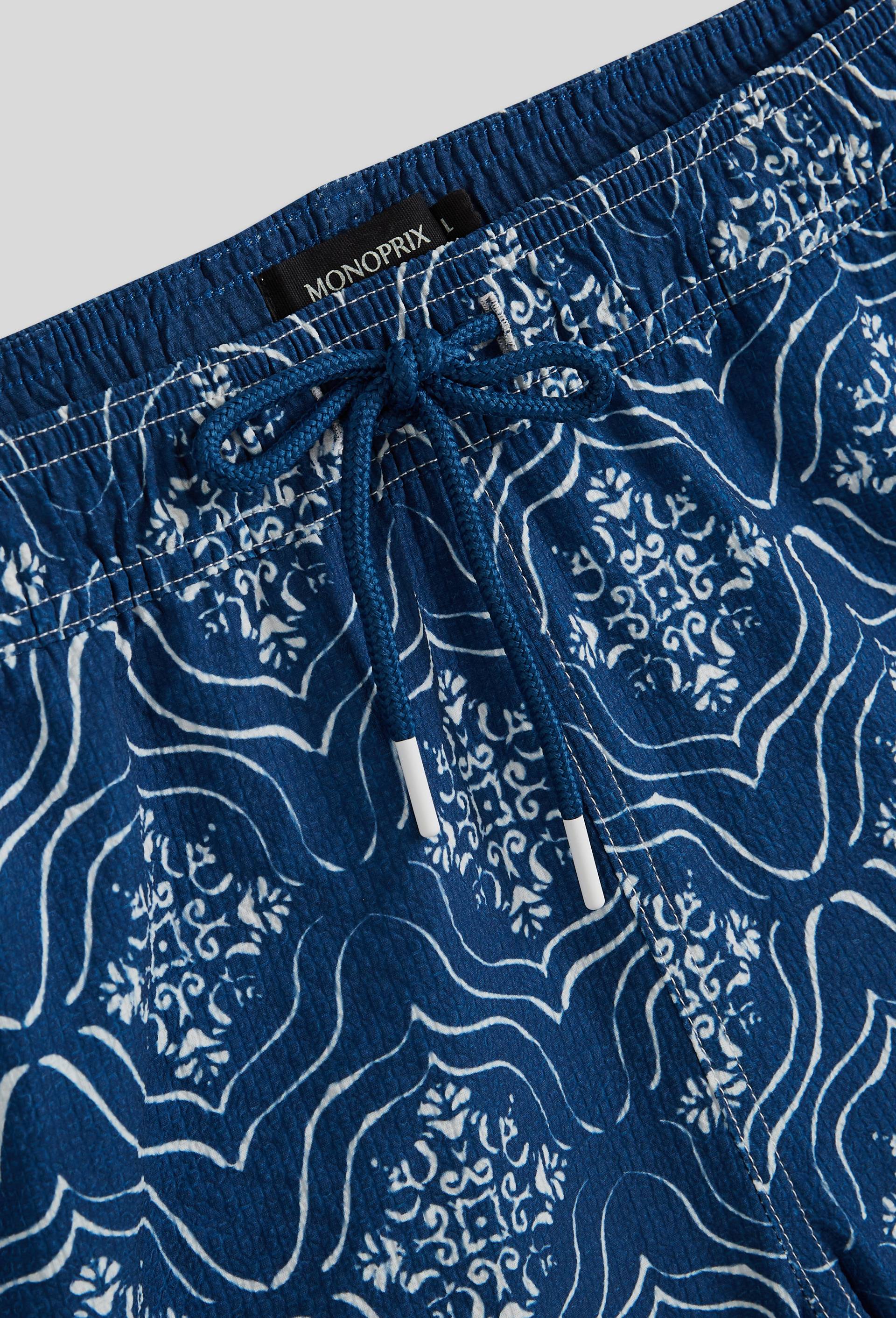 Short de bain imprim&eacute; g&eacute;om&eacute;trique en polyester recycl&eacute;, certifi&eacute; OEKO-TEX, Bleu fonc&eacute;, large image number 2