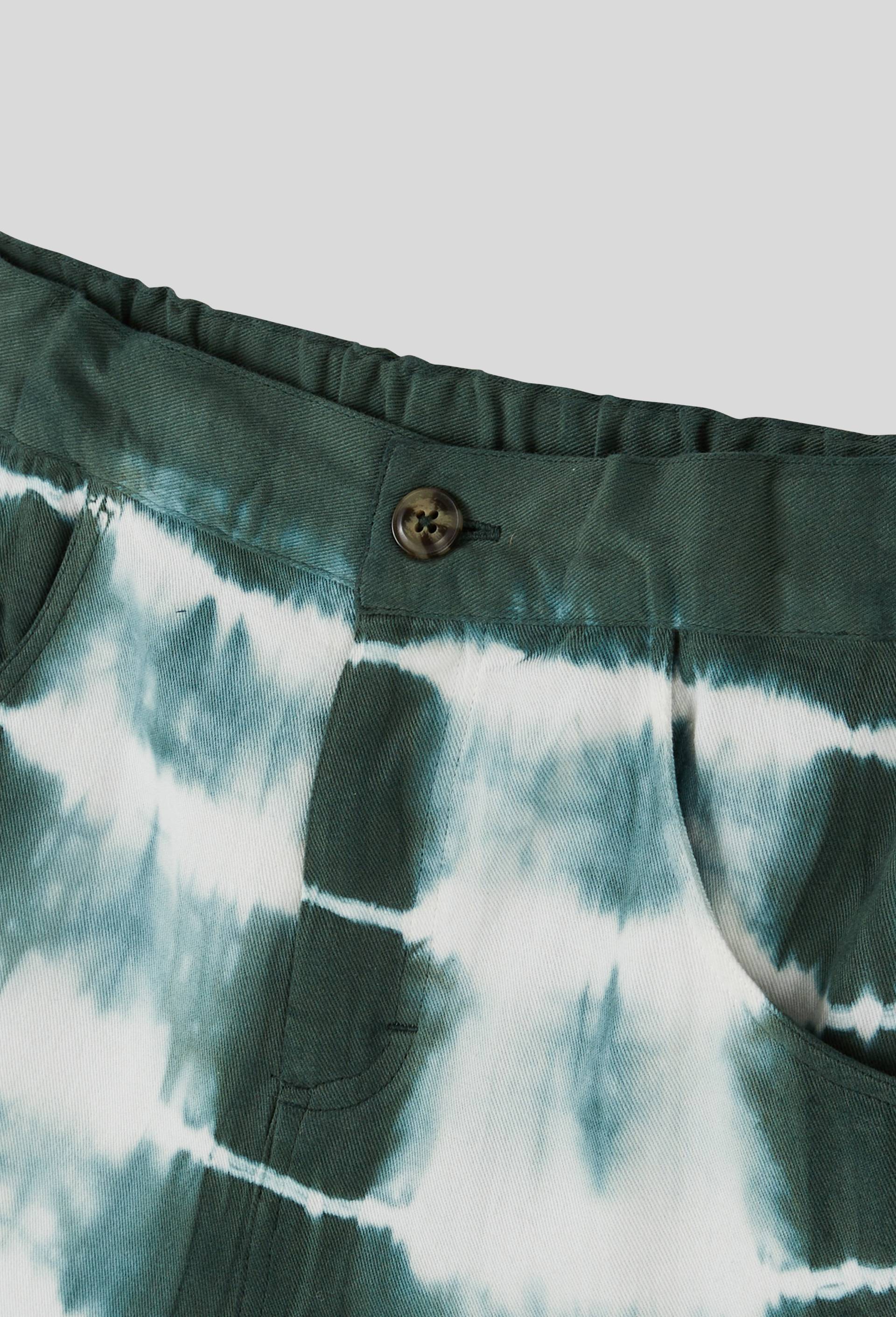 Short en twill tie & dye, coton issu de l'agriculture biologique, Vert, large image number 2