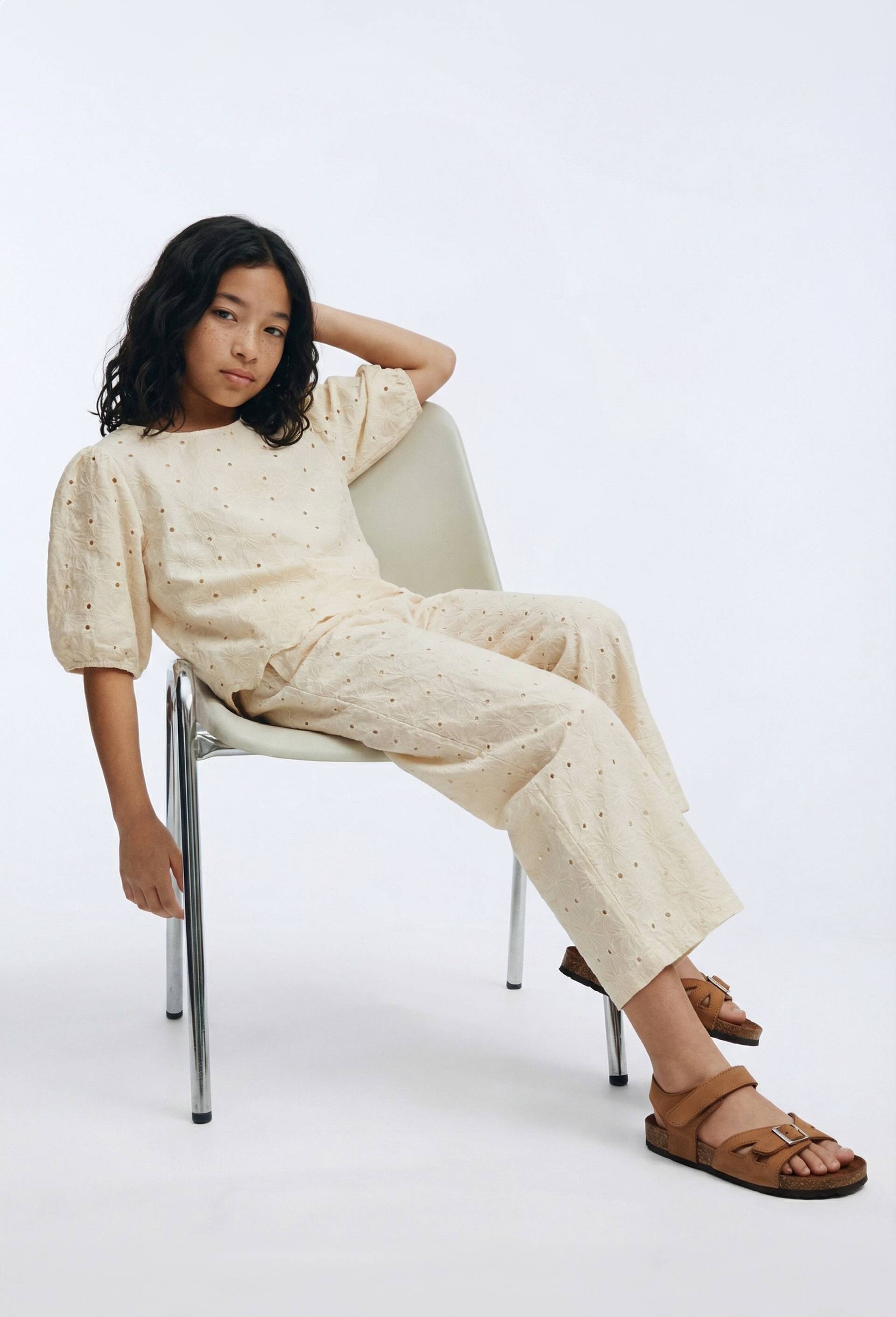 Pantalon brod&eacute; en coton, Ecru, swatch image