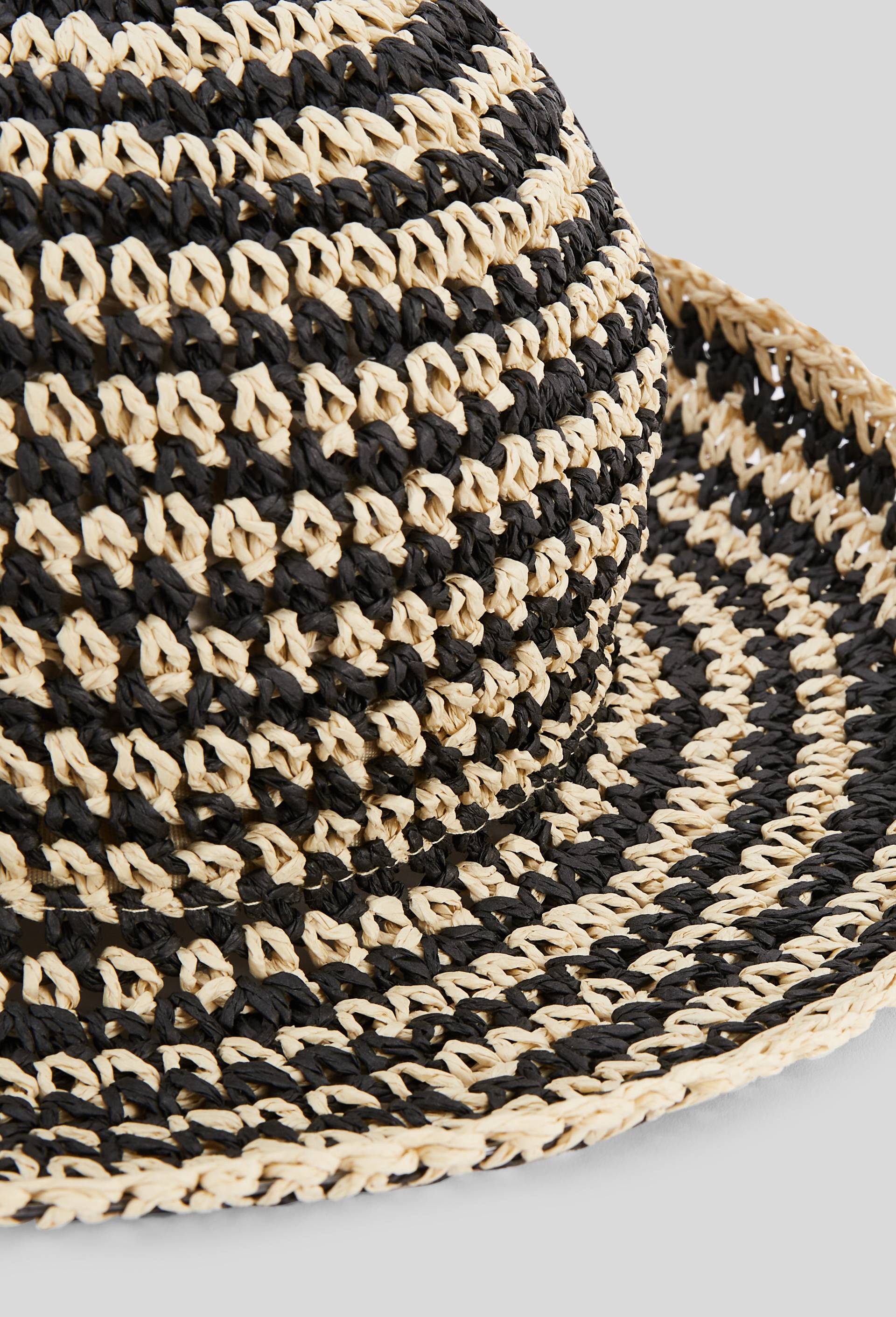 Chapeau cloche ray&eacute;, Noir, large image number 1