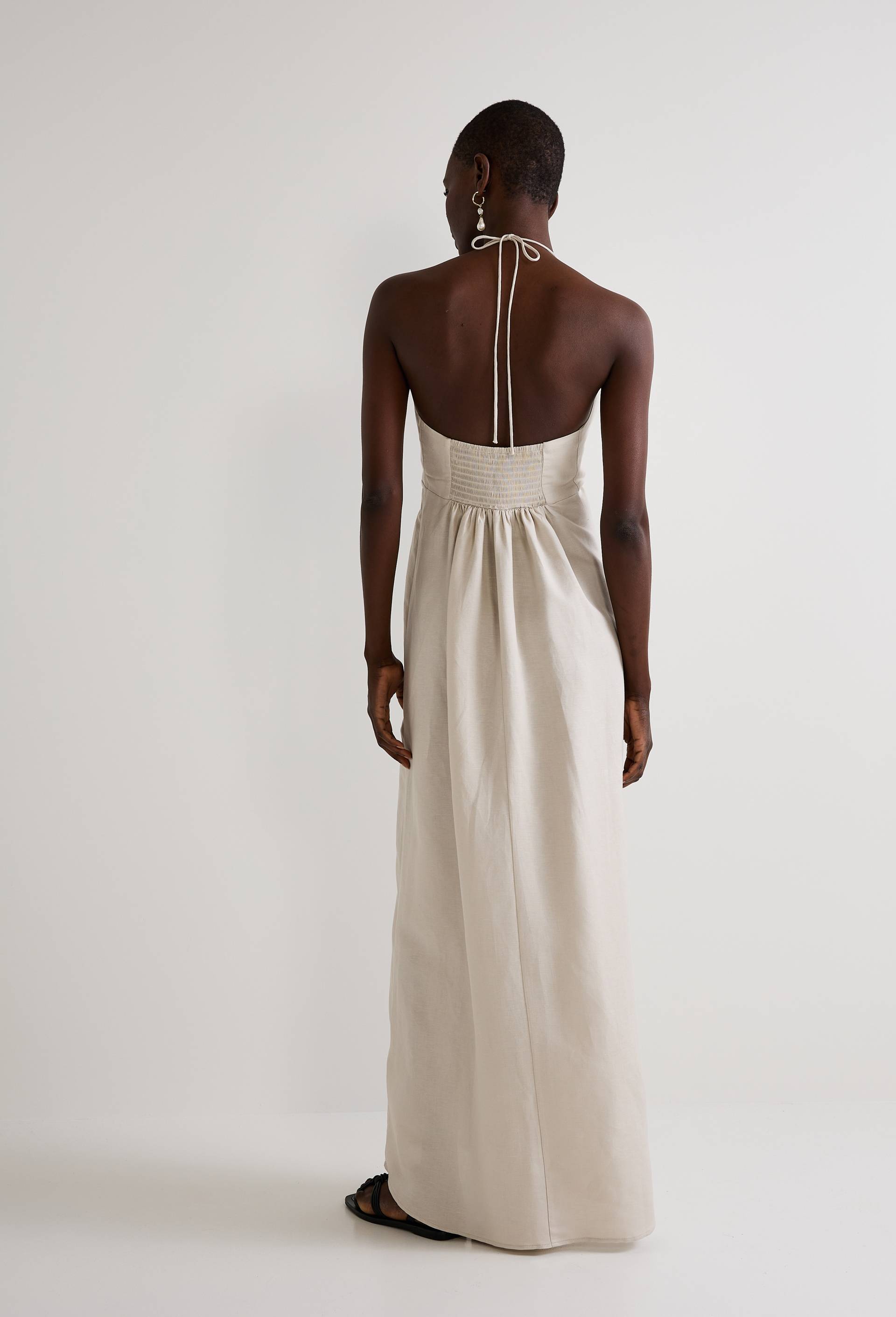 Robe &eacute;vas&eacute;e unie, Beige clair, large image number 1