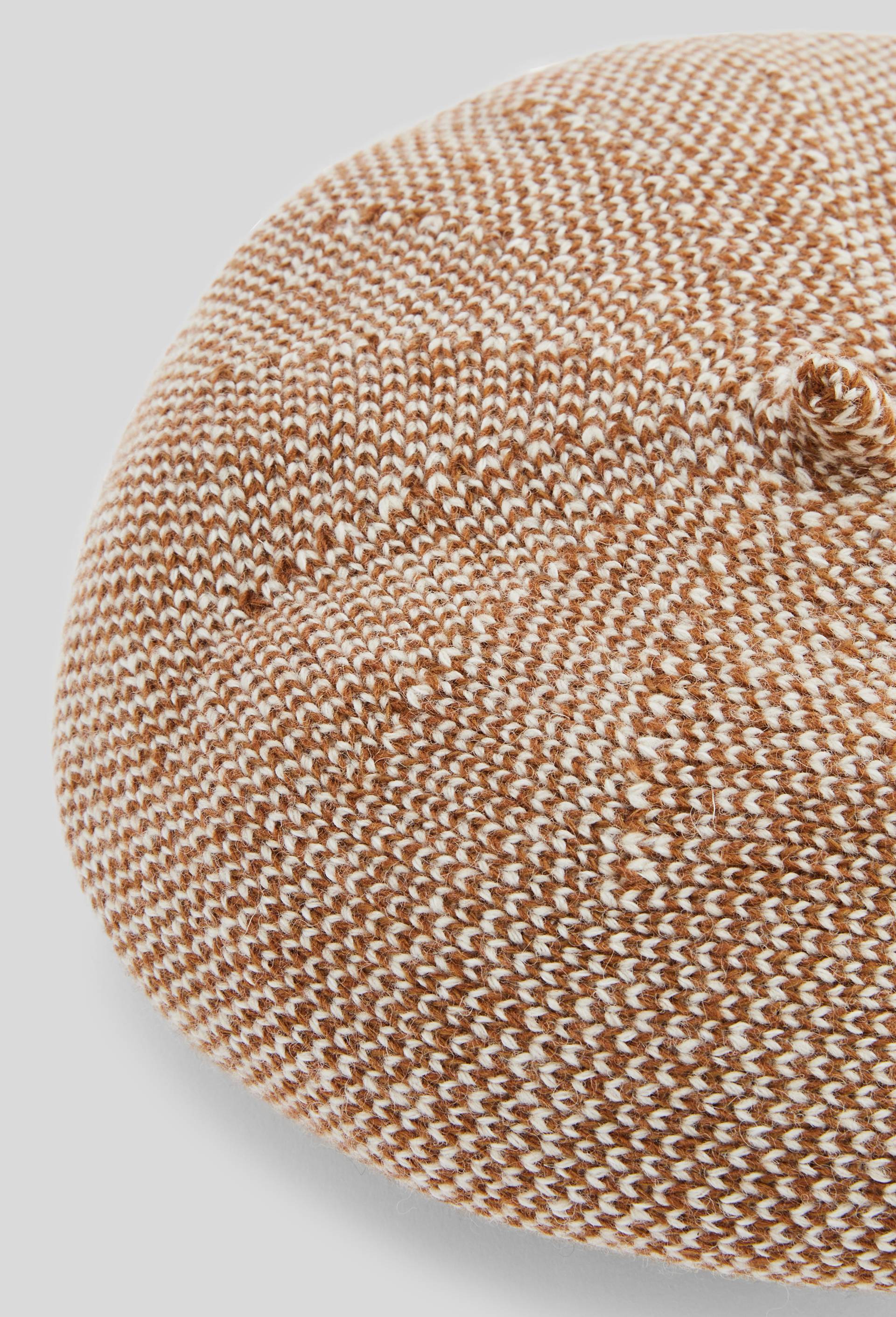 B&eacute;ret contenant de la laine, Brun clair, large image number 1