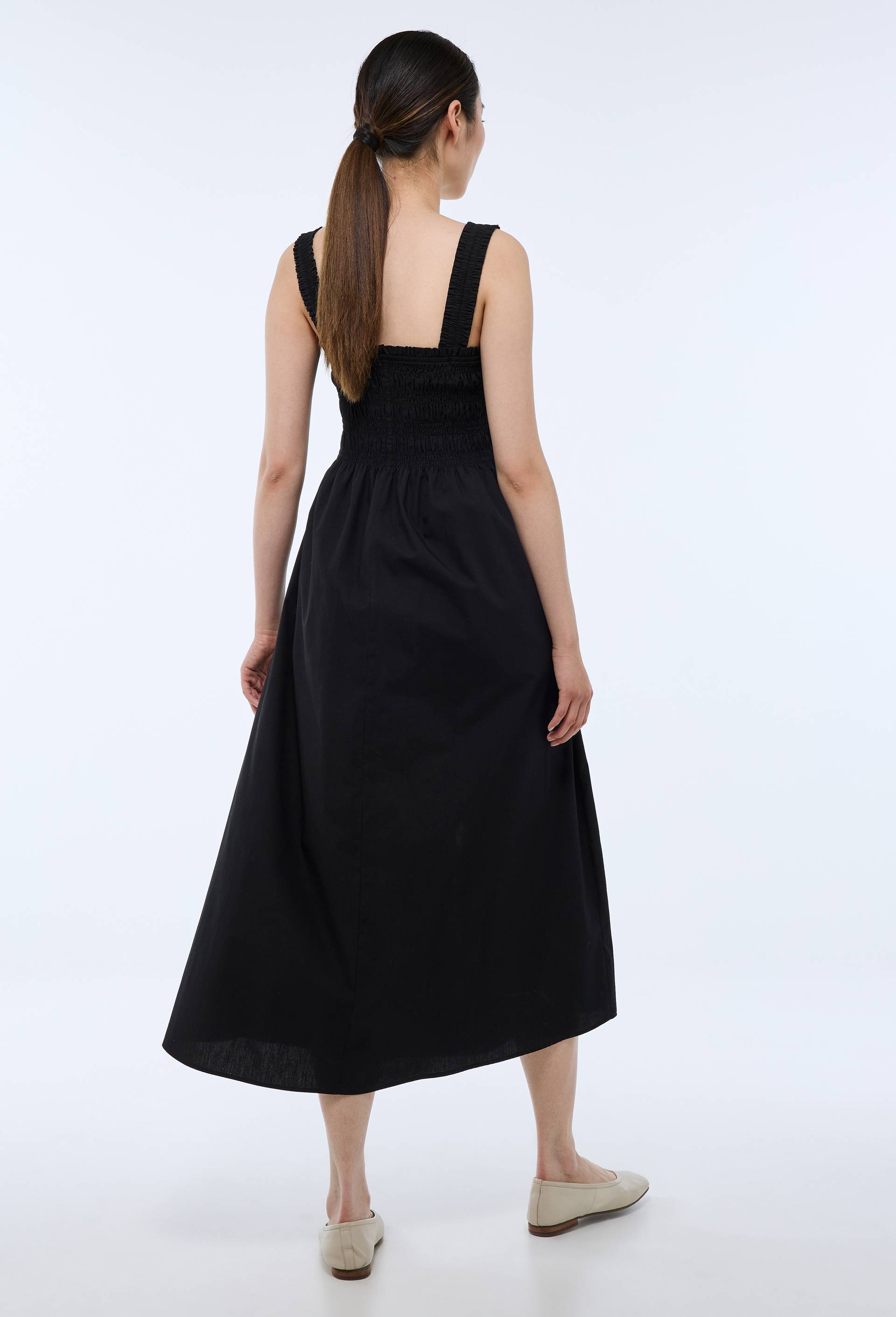 Robe midi smock&eacute;e en coton BIO GOTS, Noir, large image number 1