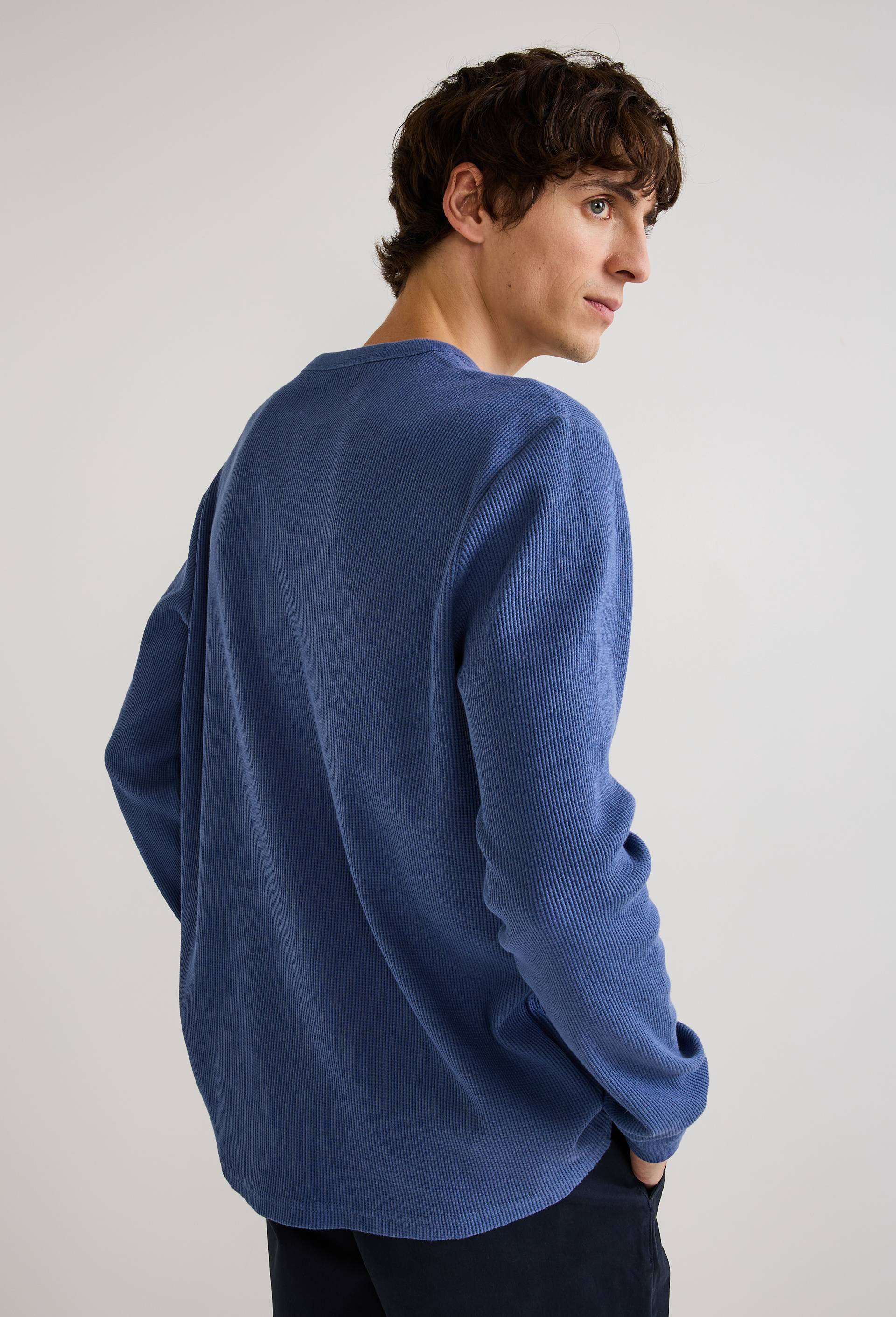 T-shirt col tunisien manches longues gaufr&eacute; en coton BIO GOTS, Bleu, large image number 2